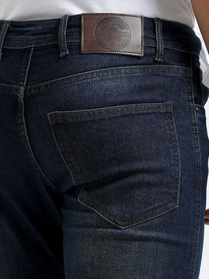  classic clean jeans with light fade and a boot cut fit
bootcut fit jeans for men
light fade jean for men