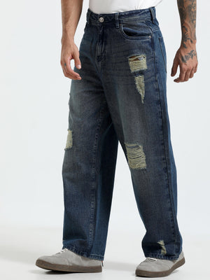  loose fit jean with patches and distress
Loose fit pants for men
patched pants or men