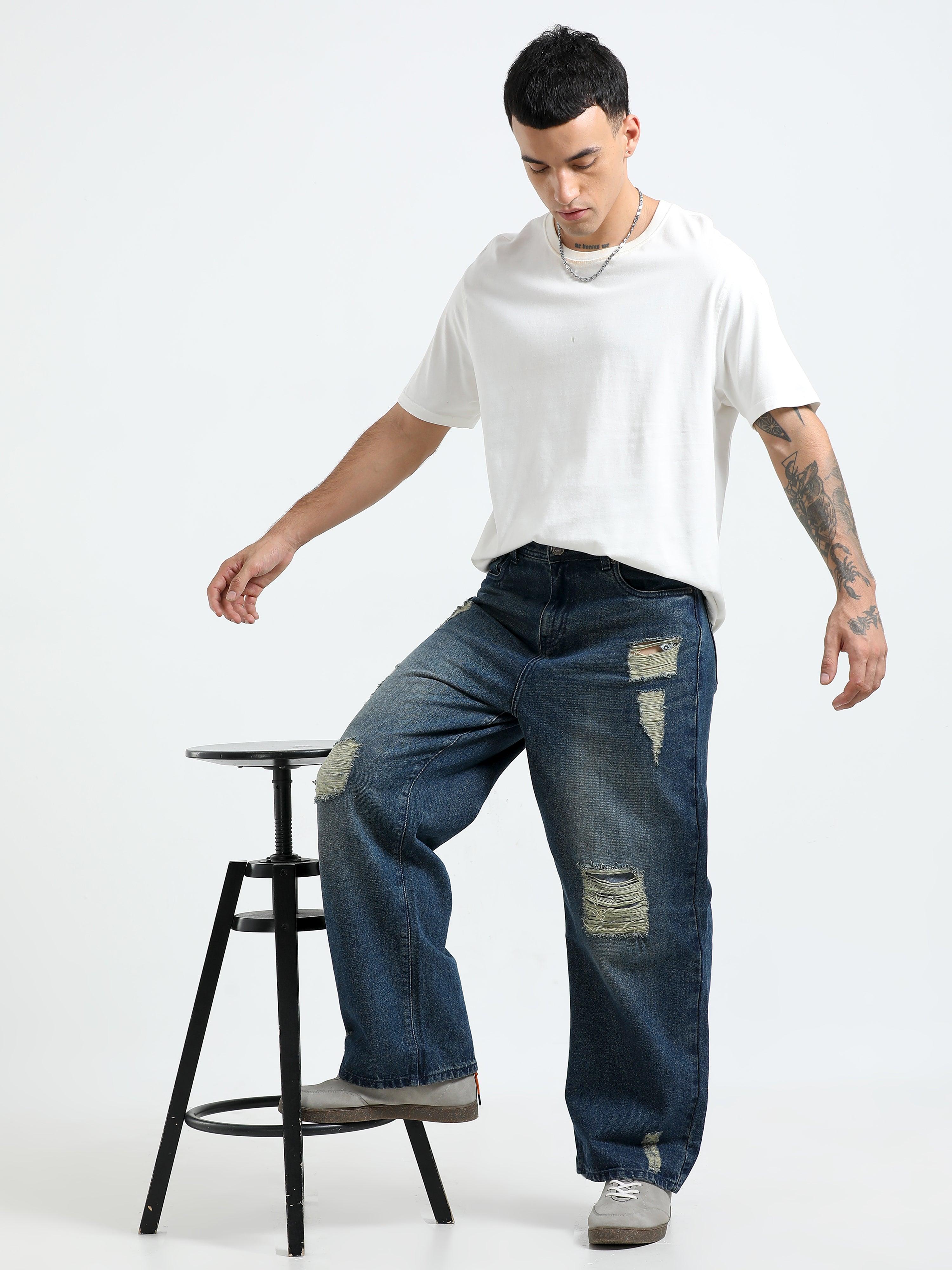  loose fit jean with patches and distress
Loose fit pants for men
patched pants or men