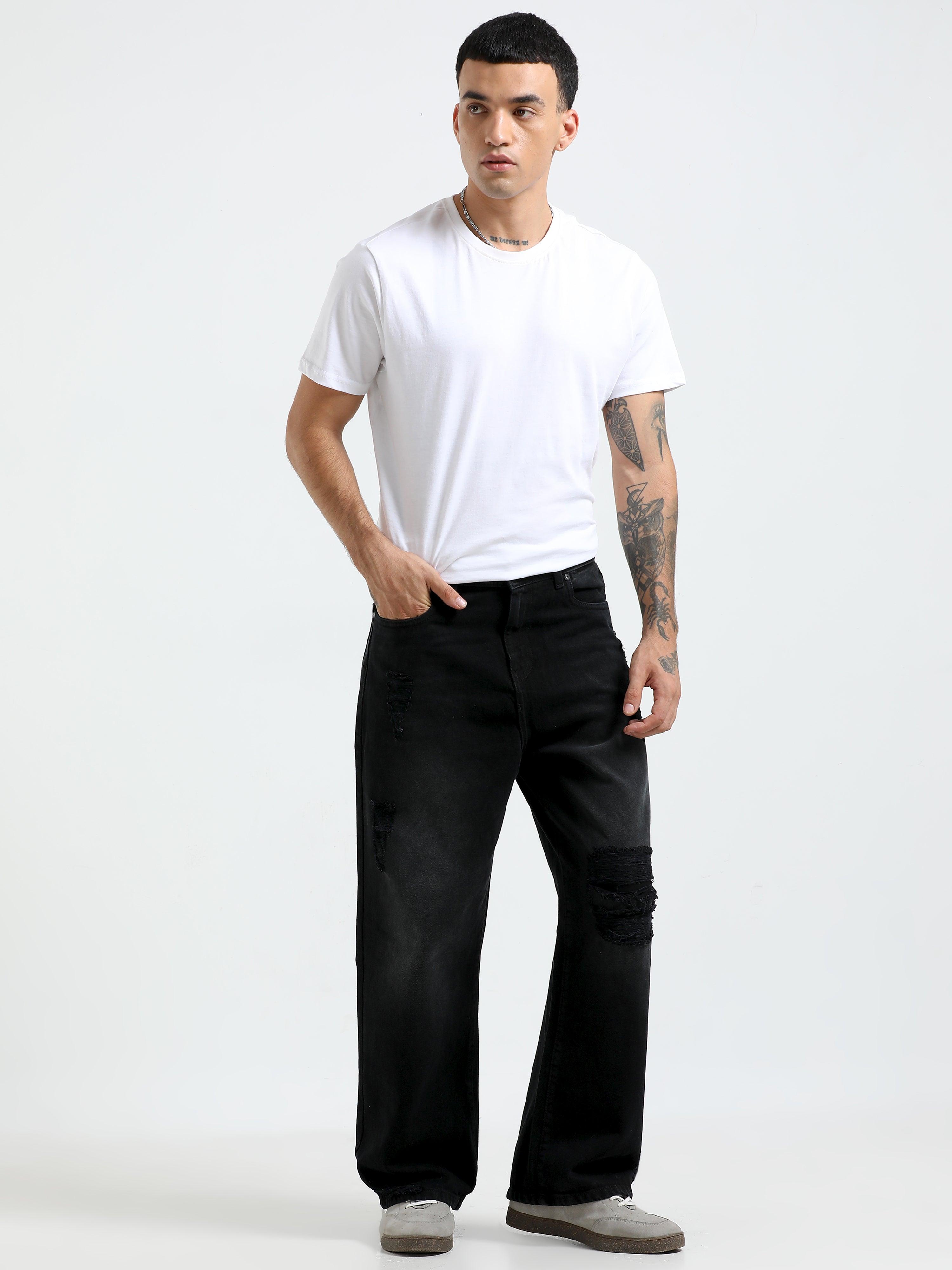  loose fit jean with patches and distress
Loose fit pants for men.
patched pants or men