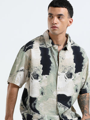 cropped baggy fit shirt with casual print
cropped shirts for men
baggy shirts for men