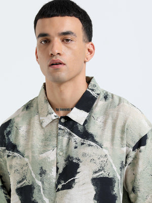 cropped baggy fit shirt with casual print
cropped shirts for men
baggy shirts for men