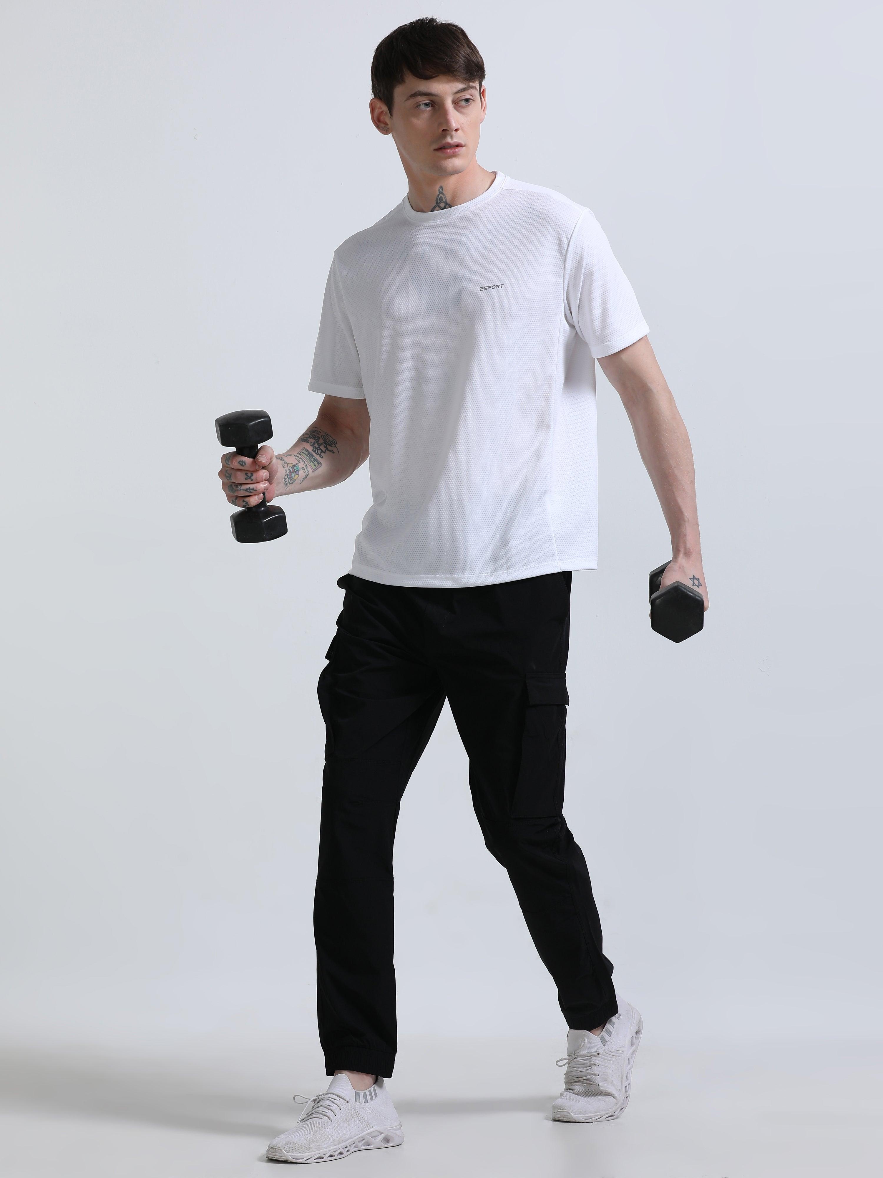 comfortable and light weight sports
 t-shirt made from polyster
sports t-shirt for men
light weight t-shirts for men