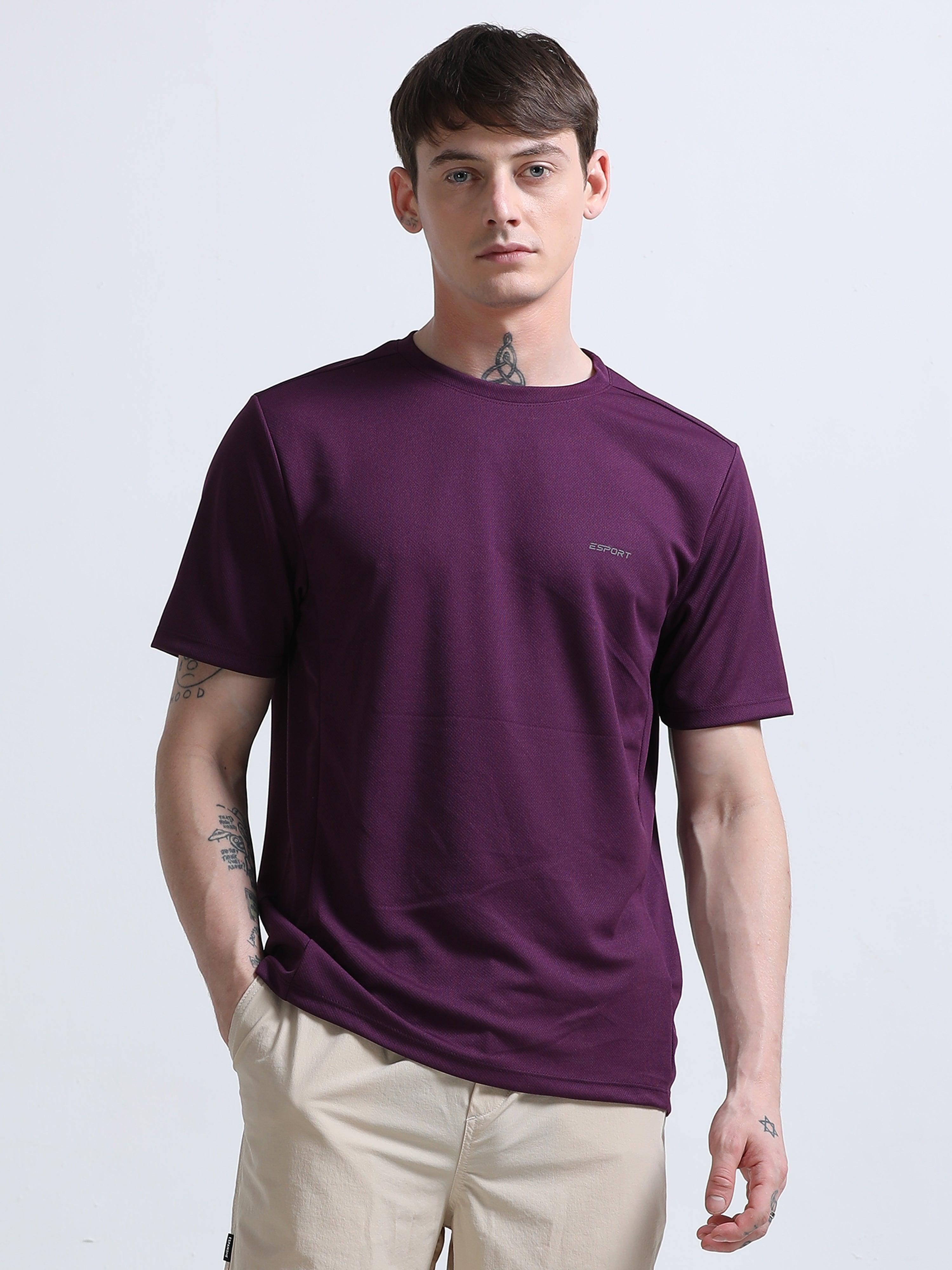 comfortable and light weight sports
 t-shirt made from polyster
sports t-shirt for men
light weight t-shirts for men