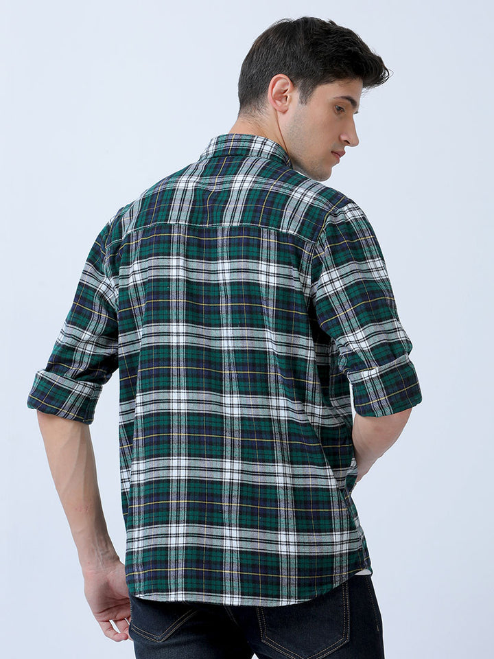 Trending Men's Green Double Pocket Brushed Checks Shirt
