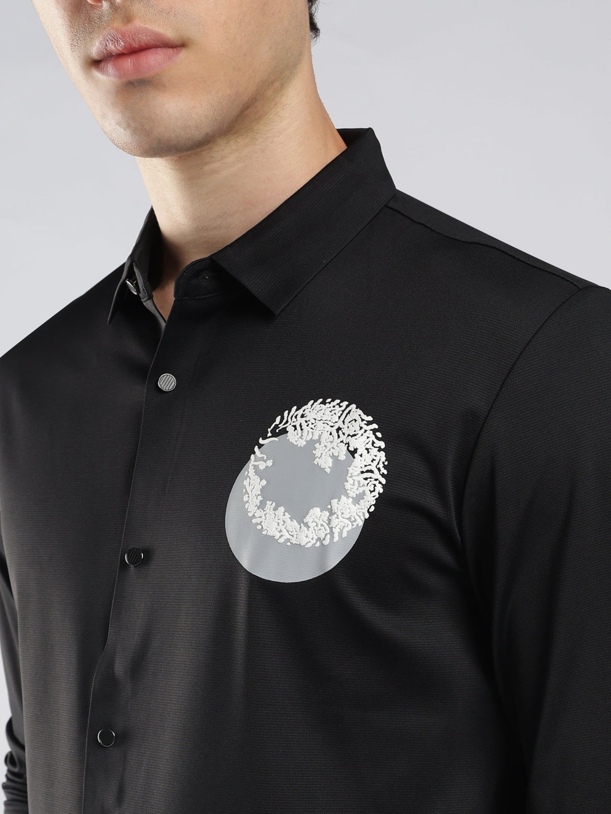 Fatal - Graphic Printed Shirt - Black - Espanshe