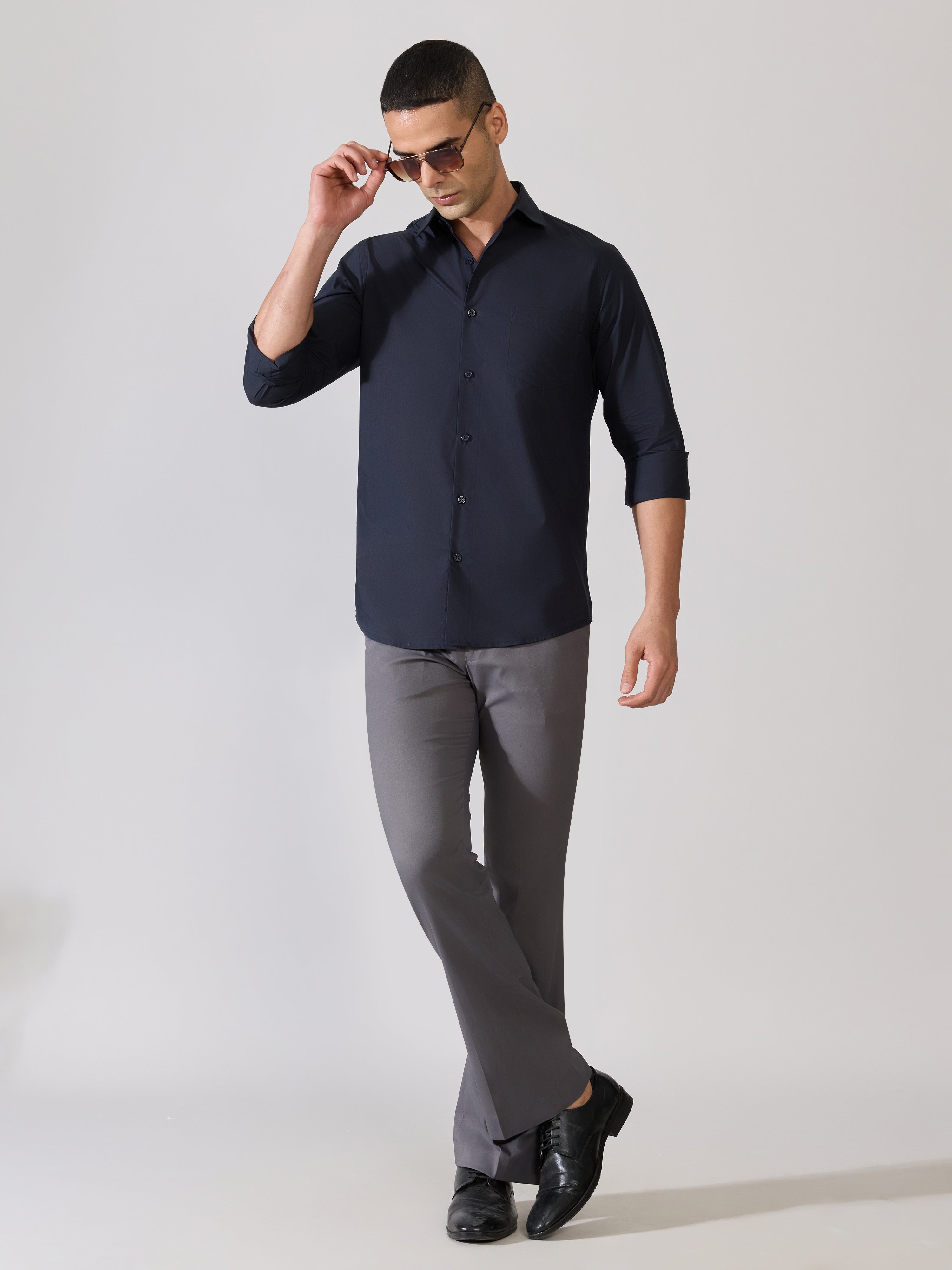 Valerius - Trim Fit Poplin Shirt - Navy Blue