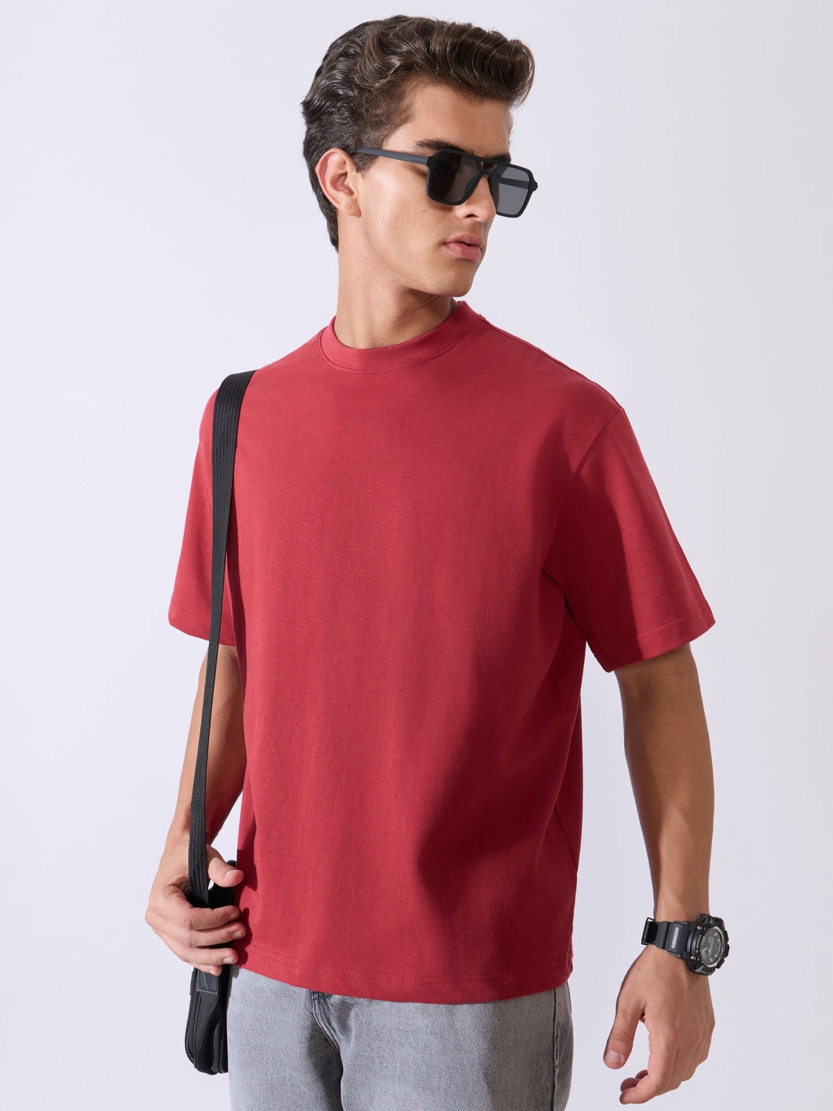 Vynora - Loose Fit Round Neck T-Shirt - Red - Espanshe