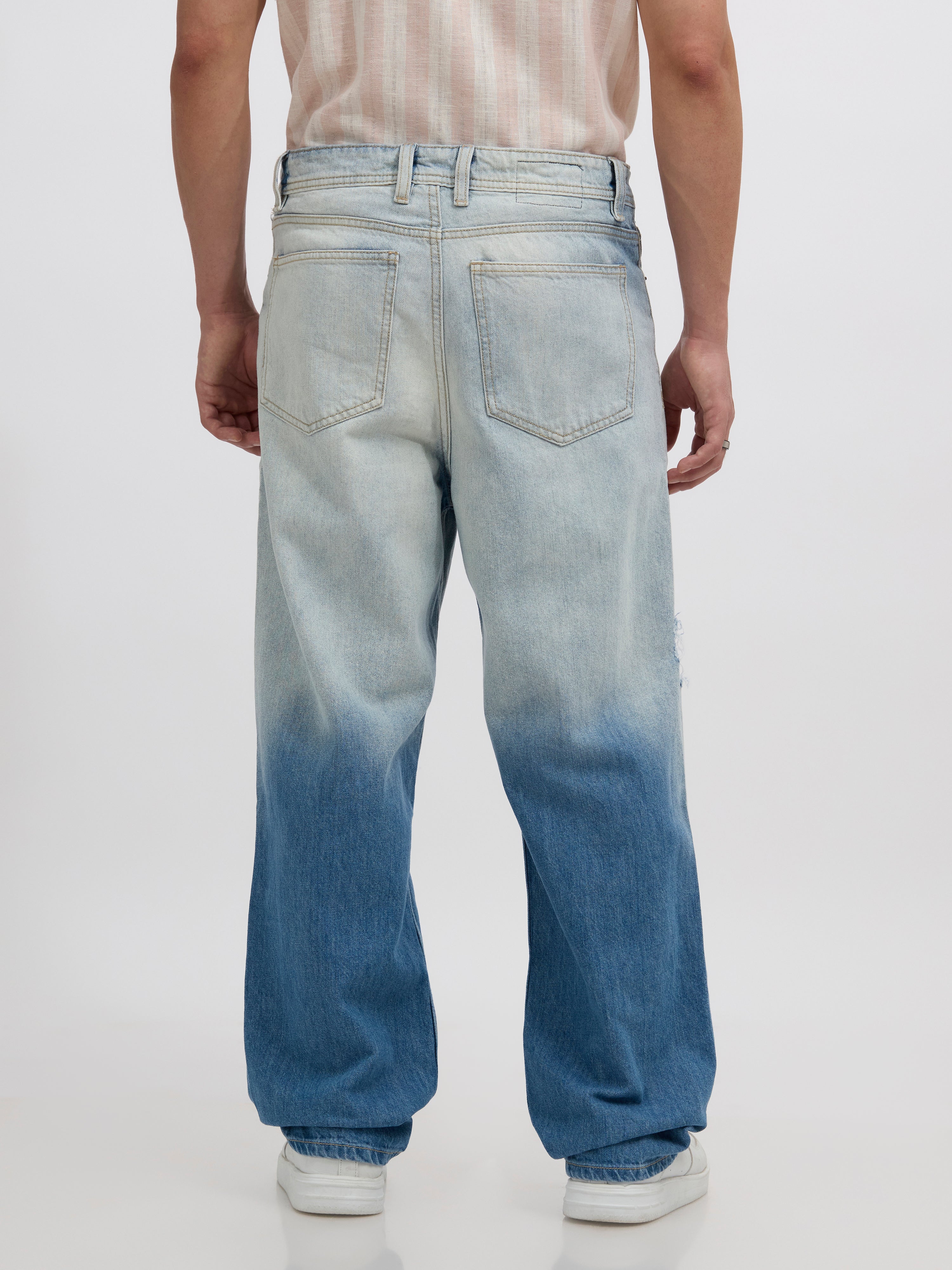 men's relaxed fit jeans with blue shade