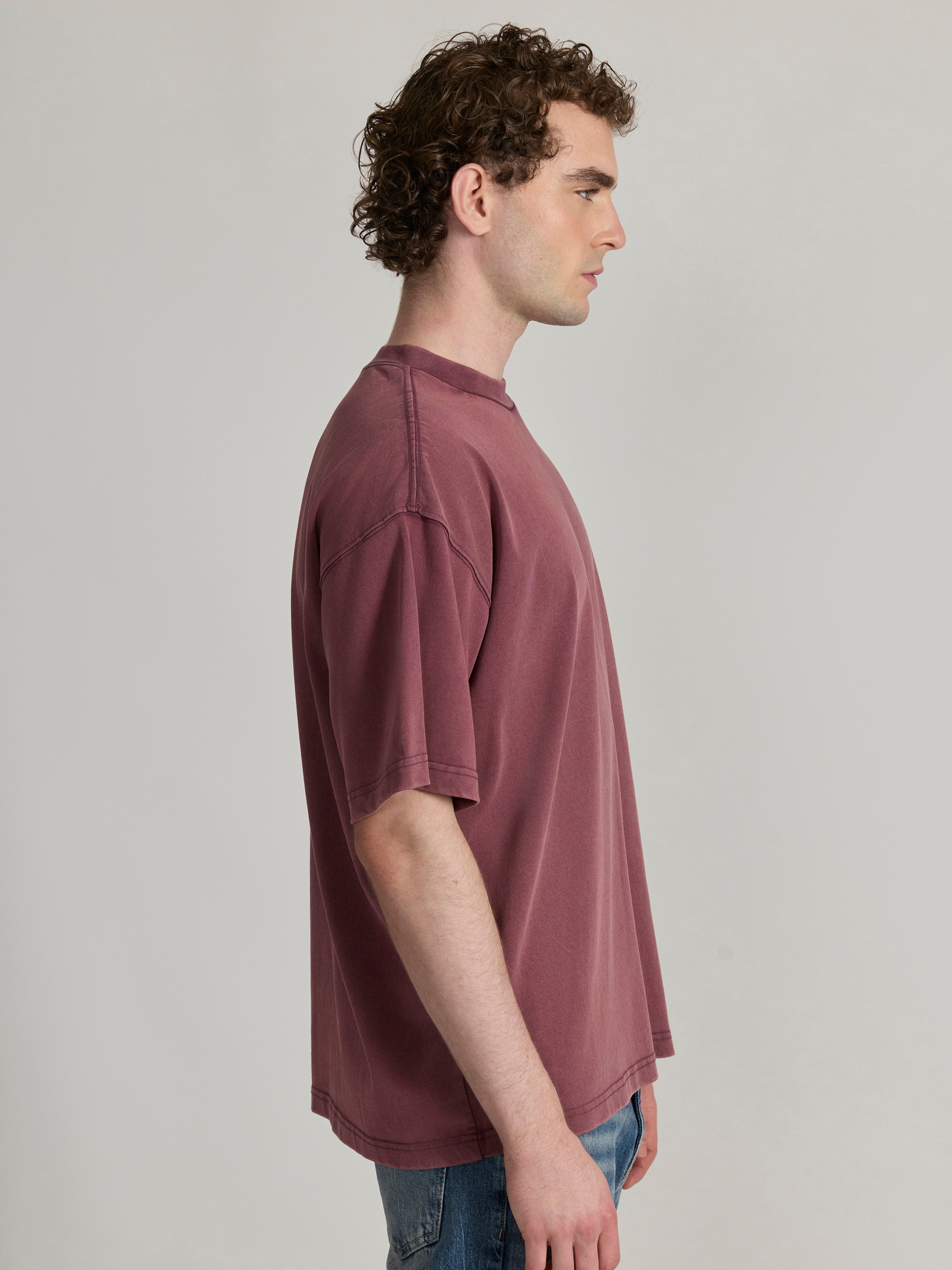 Men's  Baggy T-Shirt in midnight plum