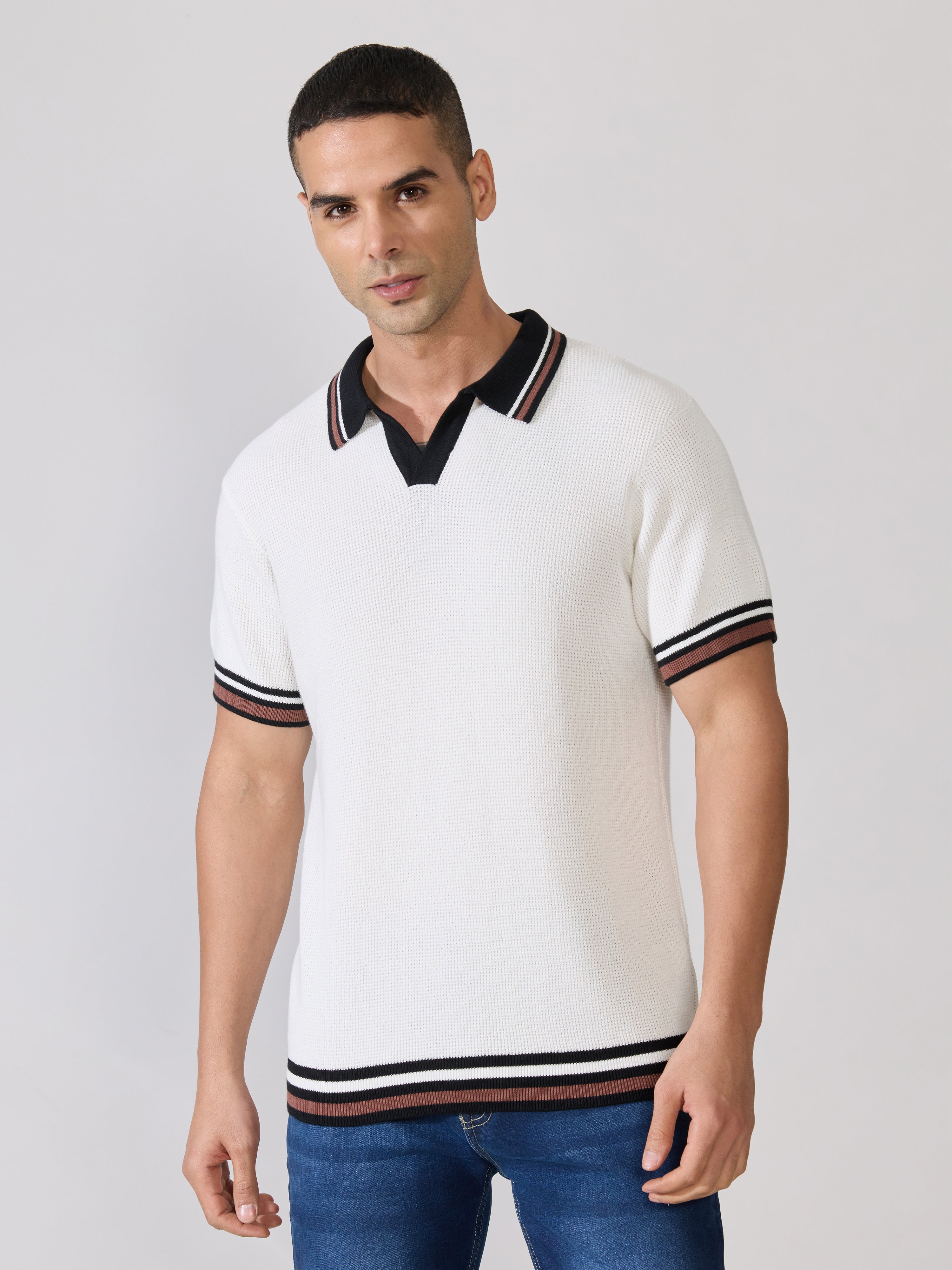 Men's Regular Fit Contrast Collar Knit Polo T-Shirt in White
