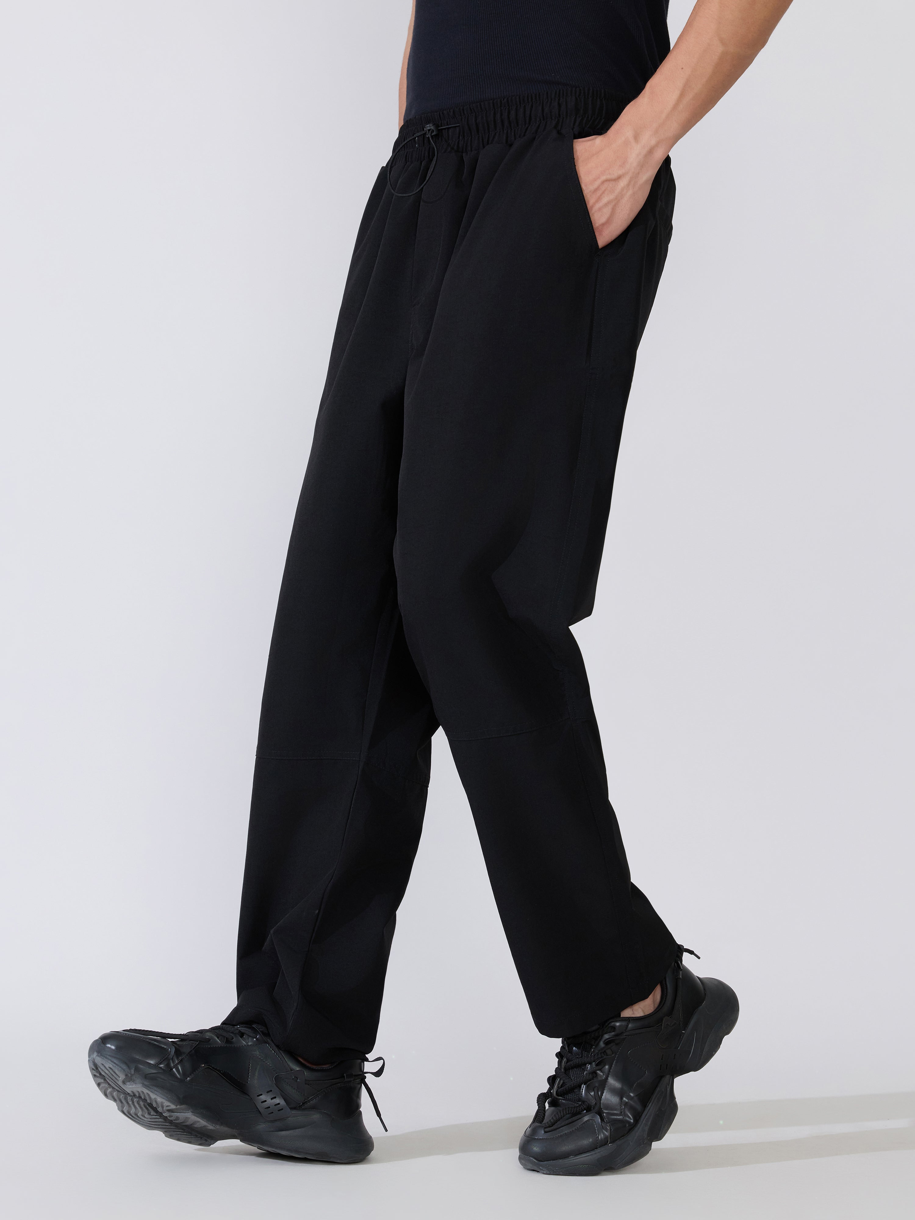 Men's black Regular Track Pant 