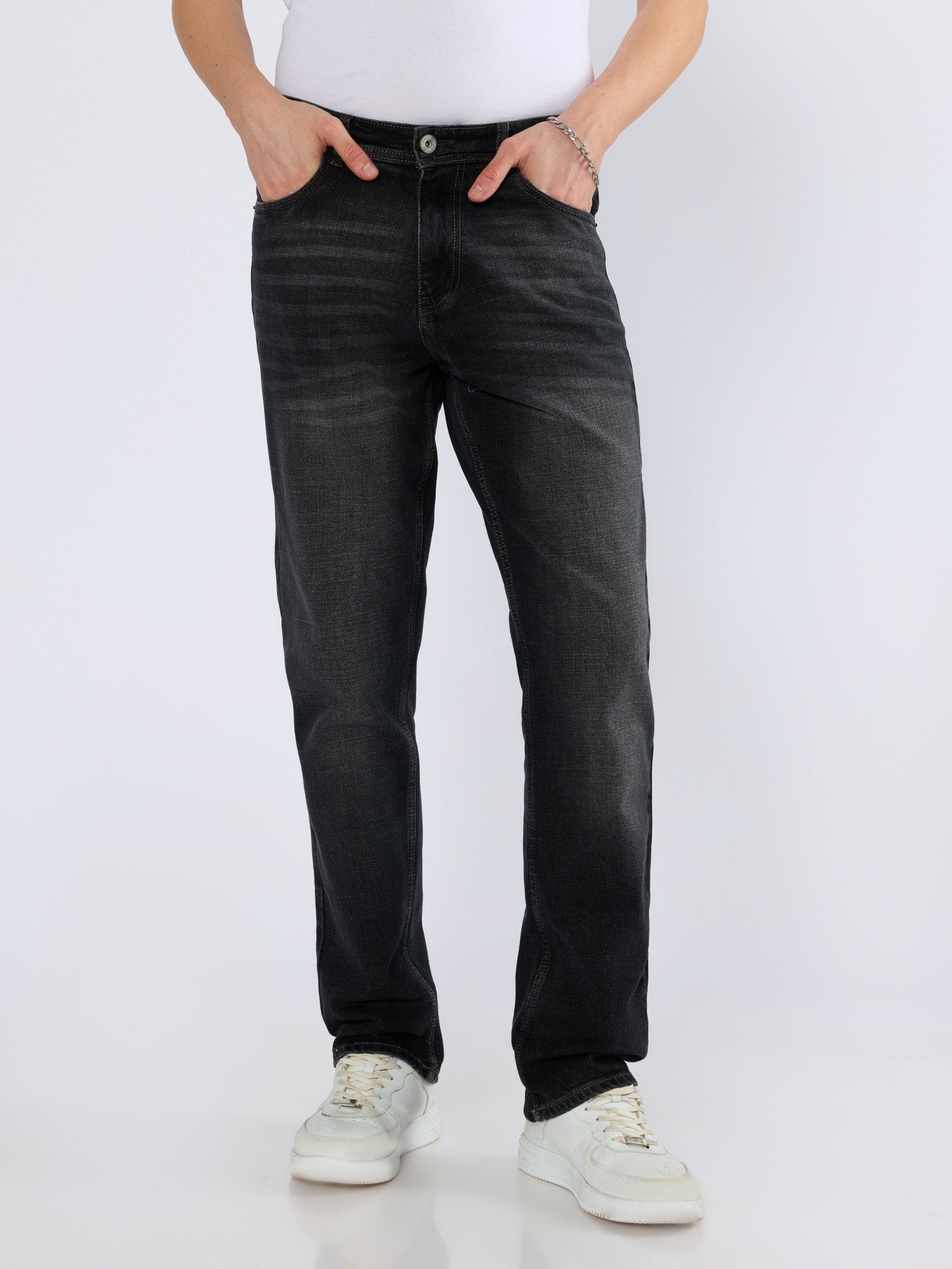 Liv - Straight Fit Jeans - Carbon Black - Espanshe