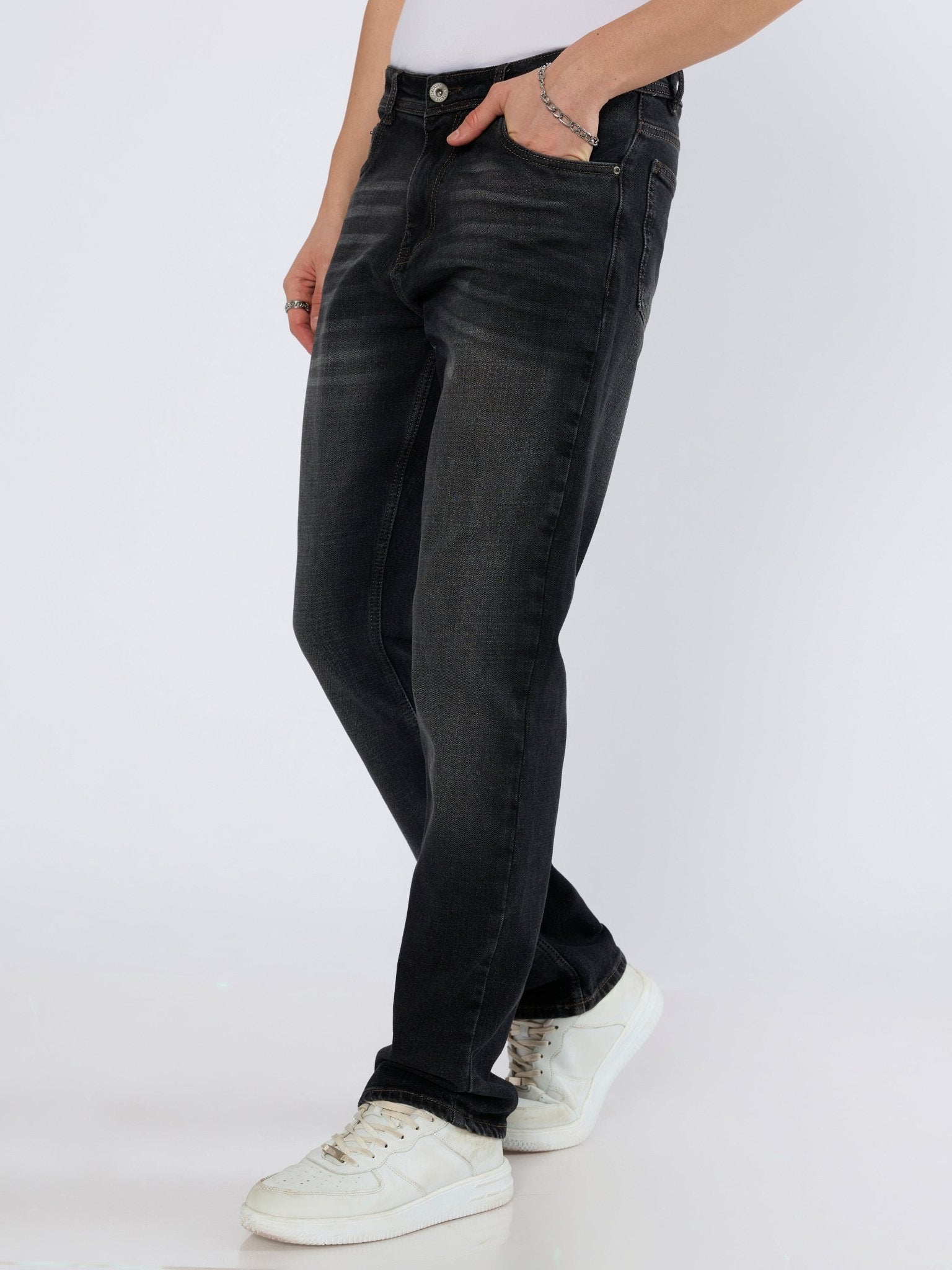 Liv - Straight Fit Jeans - Carbon Black - Espanshe