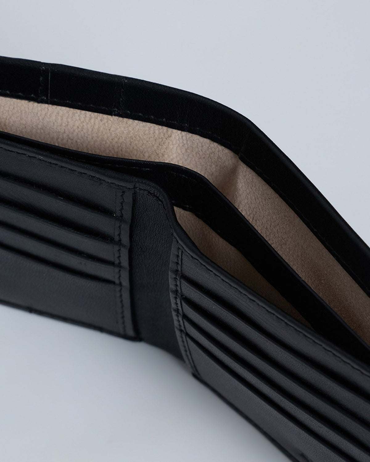 Arctic-3 - Bi-Fold Leather Wallet - Black - Espanshe