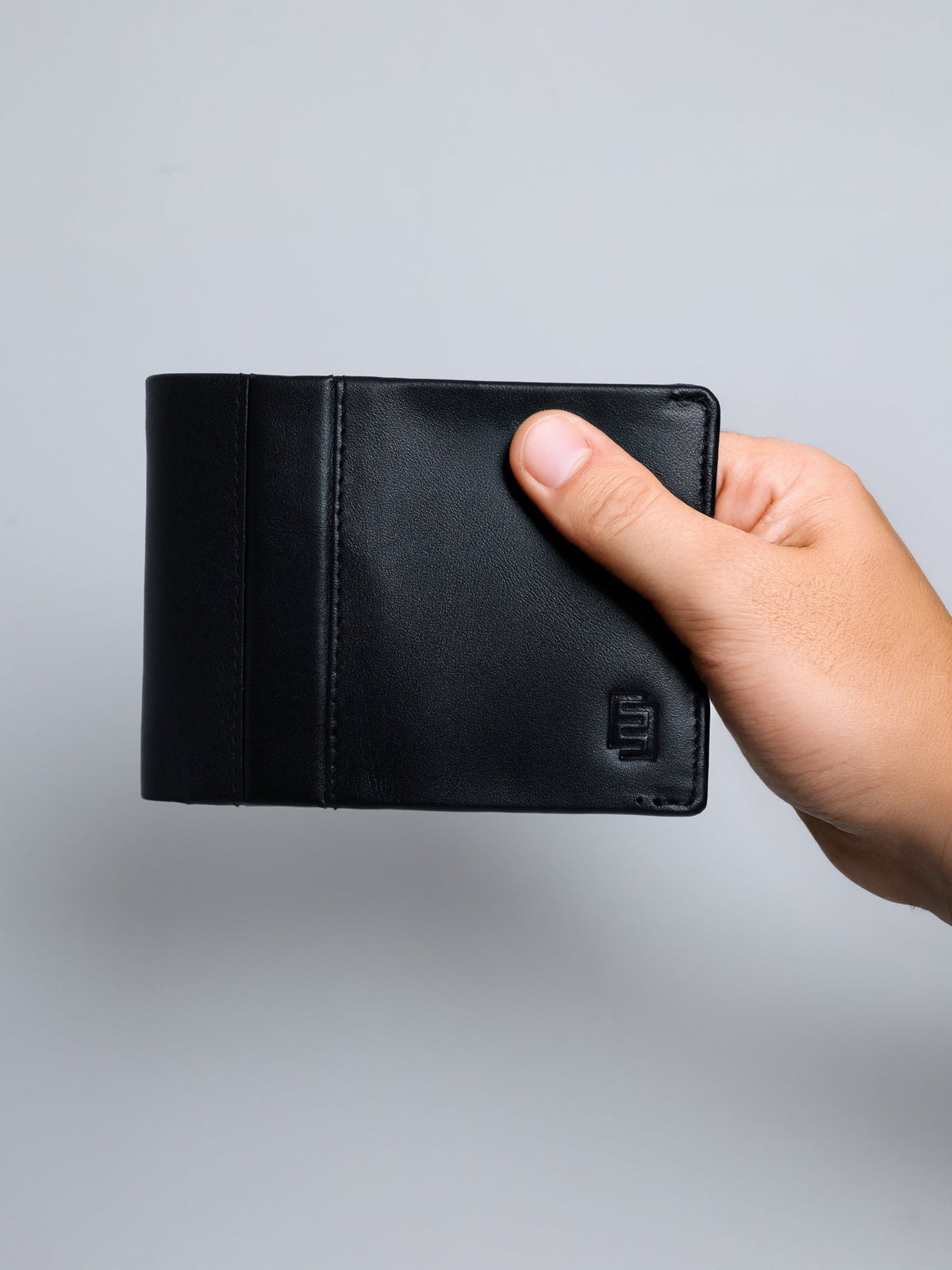Arctic-3 - Bi-Fold Leather Wallet - Black - Espanshe