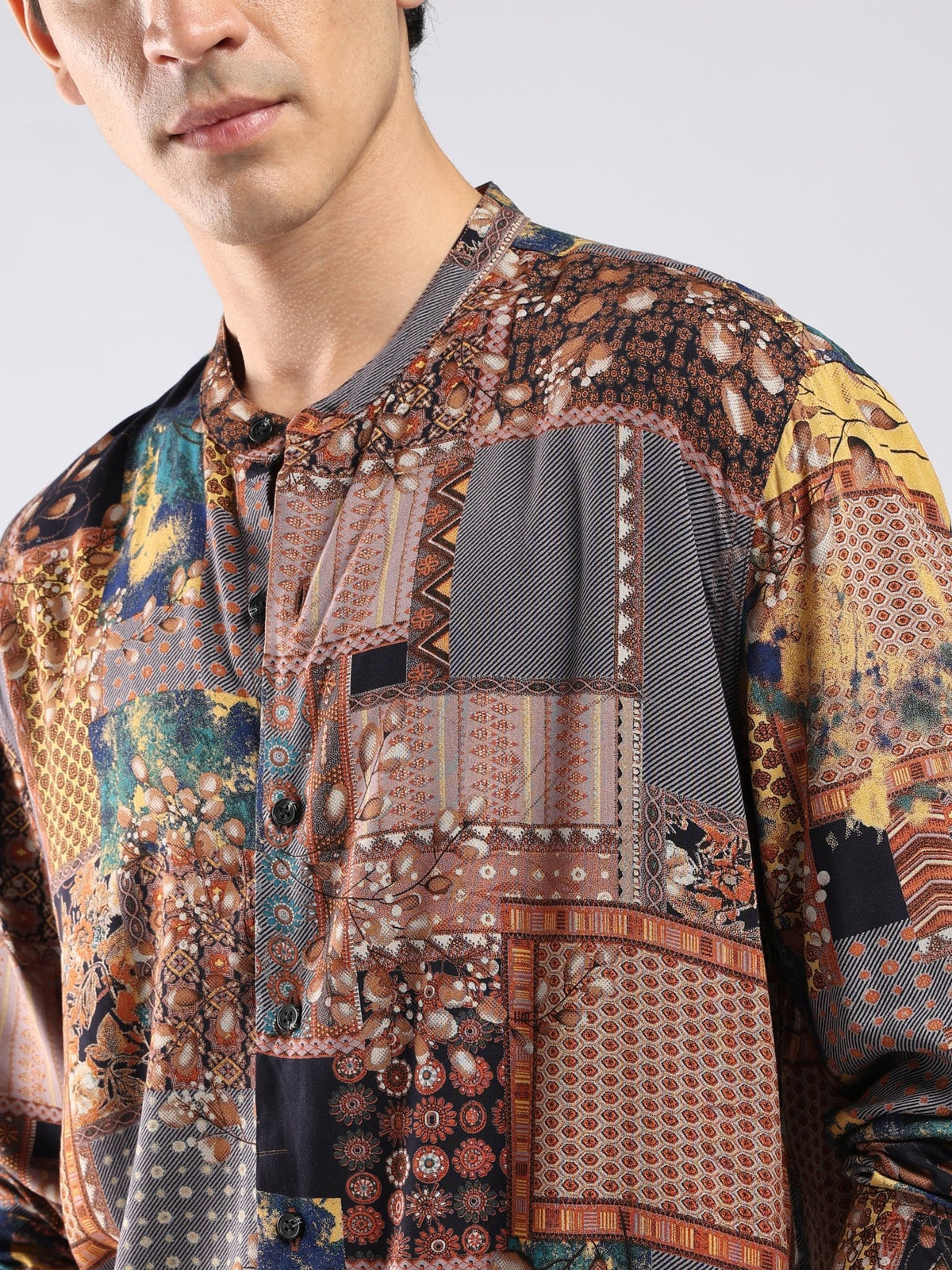 Xisoni - Abstract Printed Mandarin Collar Shirt - Rust Brown - Espanshe