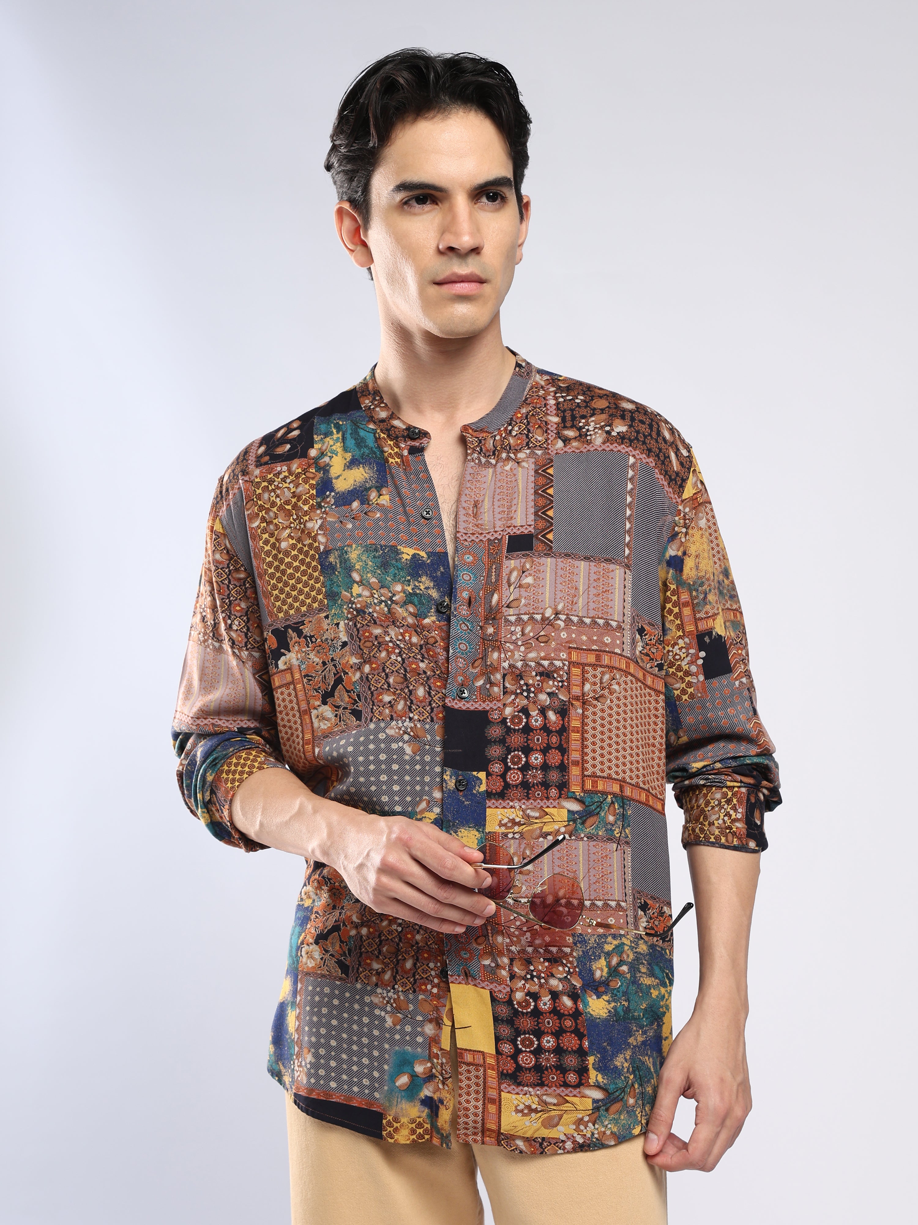 Xisoni - Abstract Printed Mandarin Collar Shirt - Rust Brown