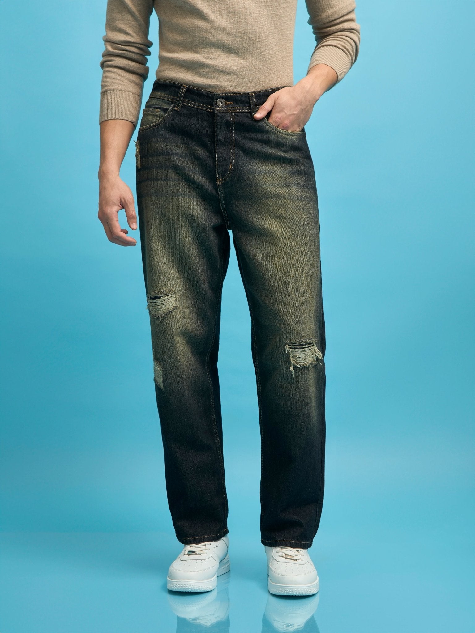 Sky - Relaxed Patched Jeans - Black - Espanshe
