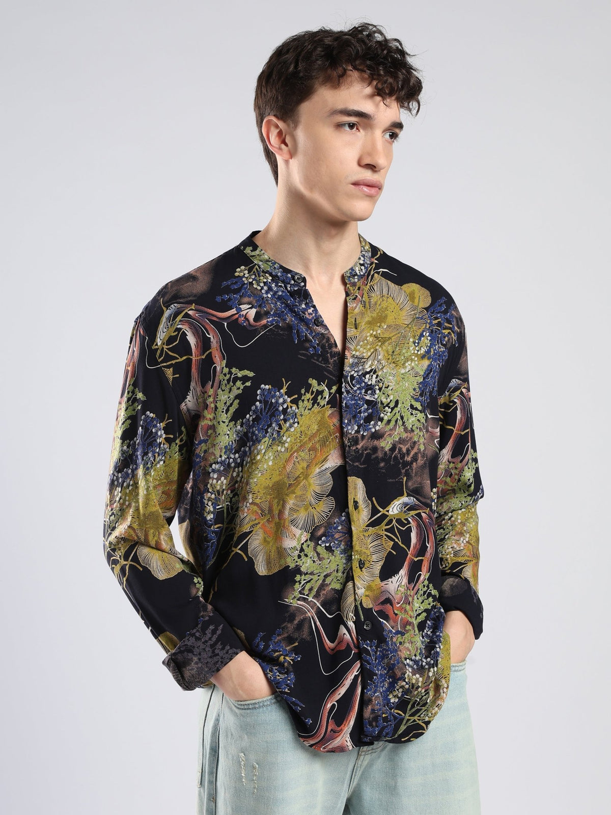 Xisoni - Abstract Printed Mandarin Collar Shirt - Olive Green - Espanshe