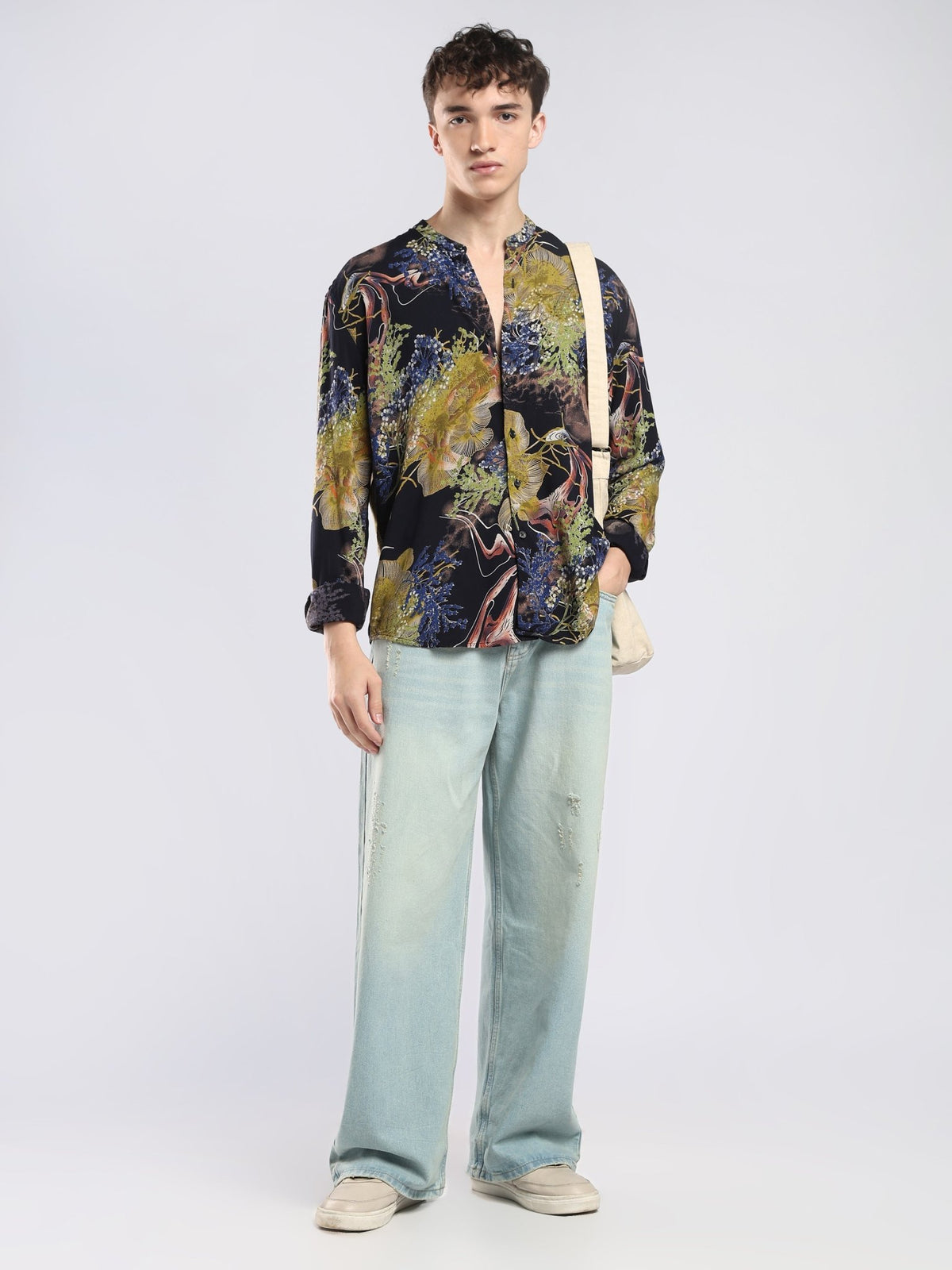 Xisoni - Abstract Printed Mandarin Collar Shirt - Olive Green - Espanshe