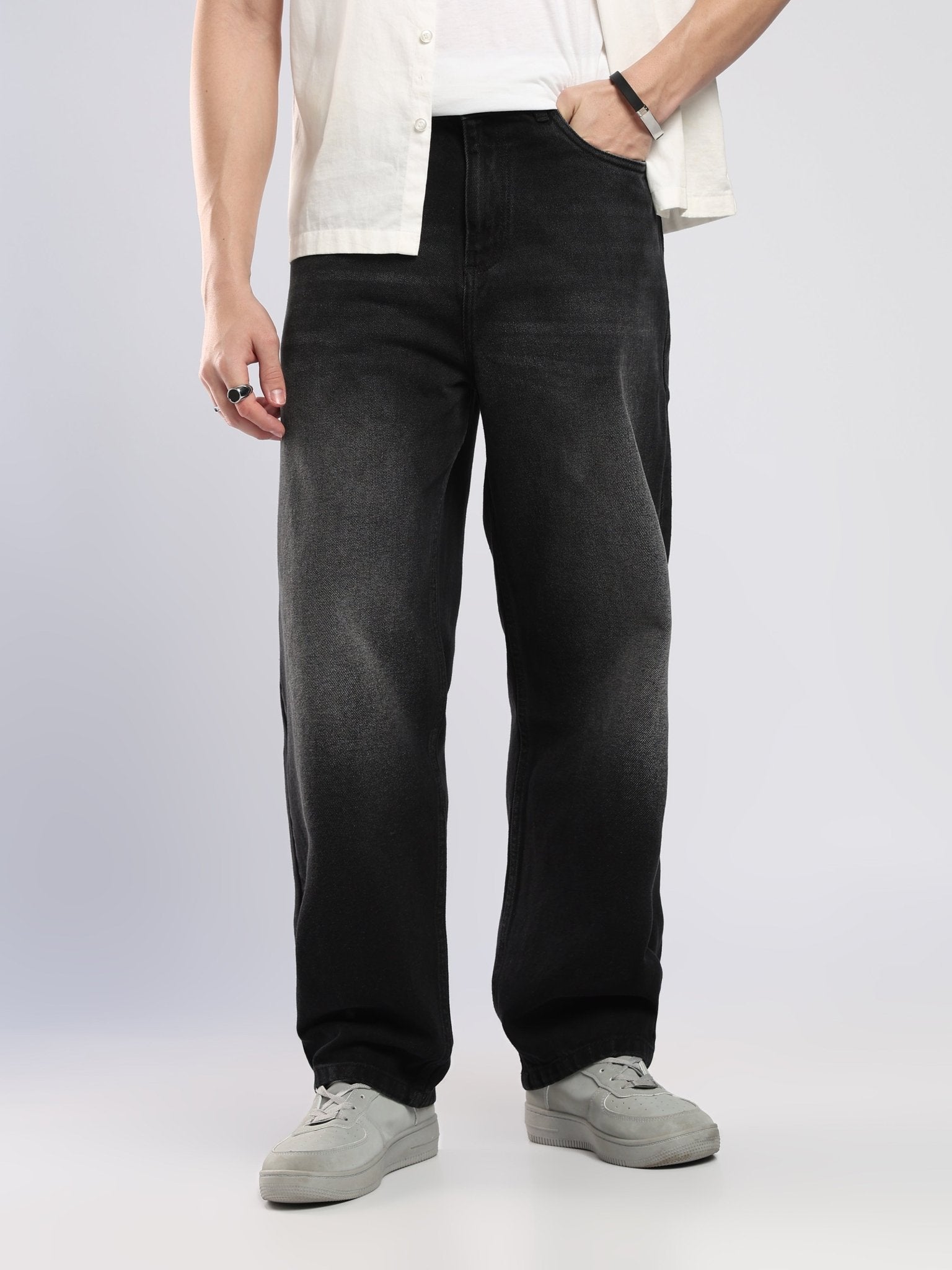 Vanta - Relaxed Fit Jeans - Black Shade - Espanshe
