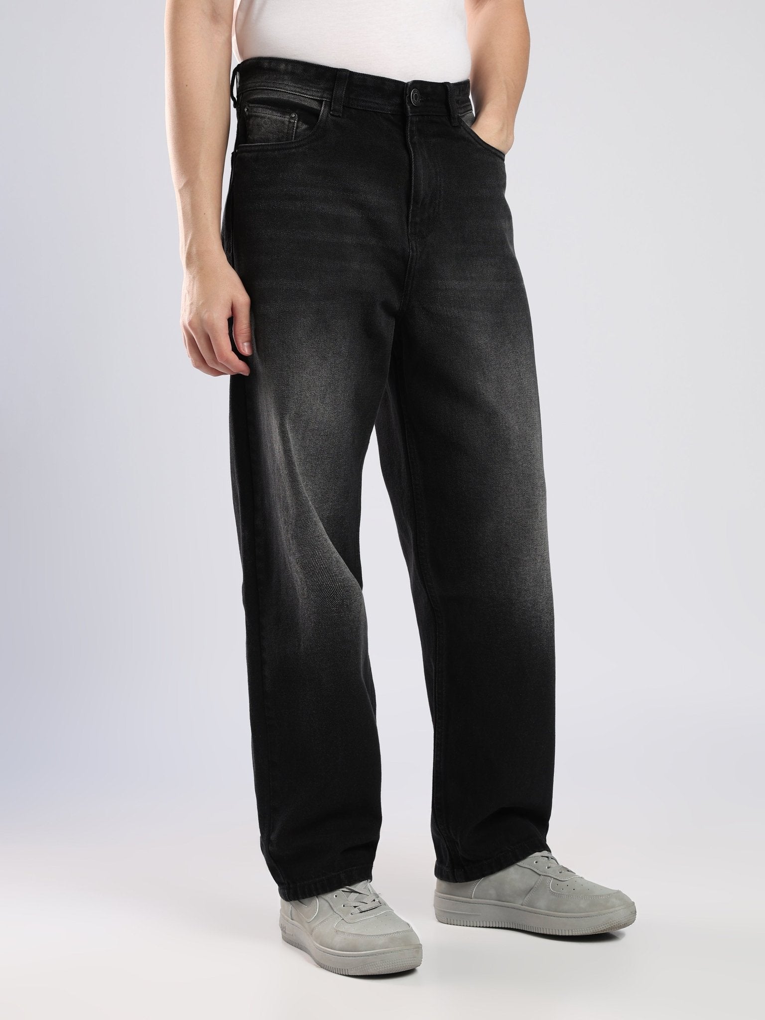 Vanta - Relaxed Fit Jeans - Black Shade - Espanshe