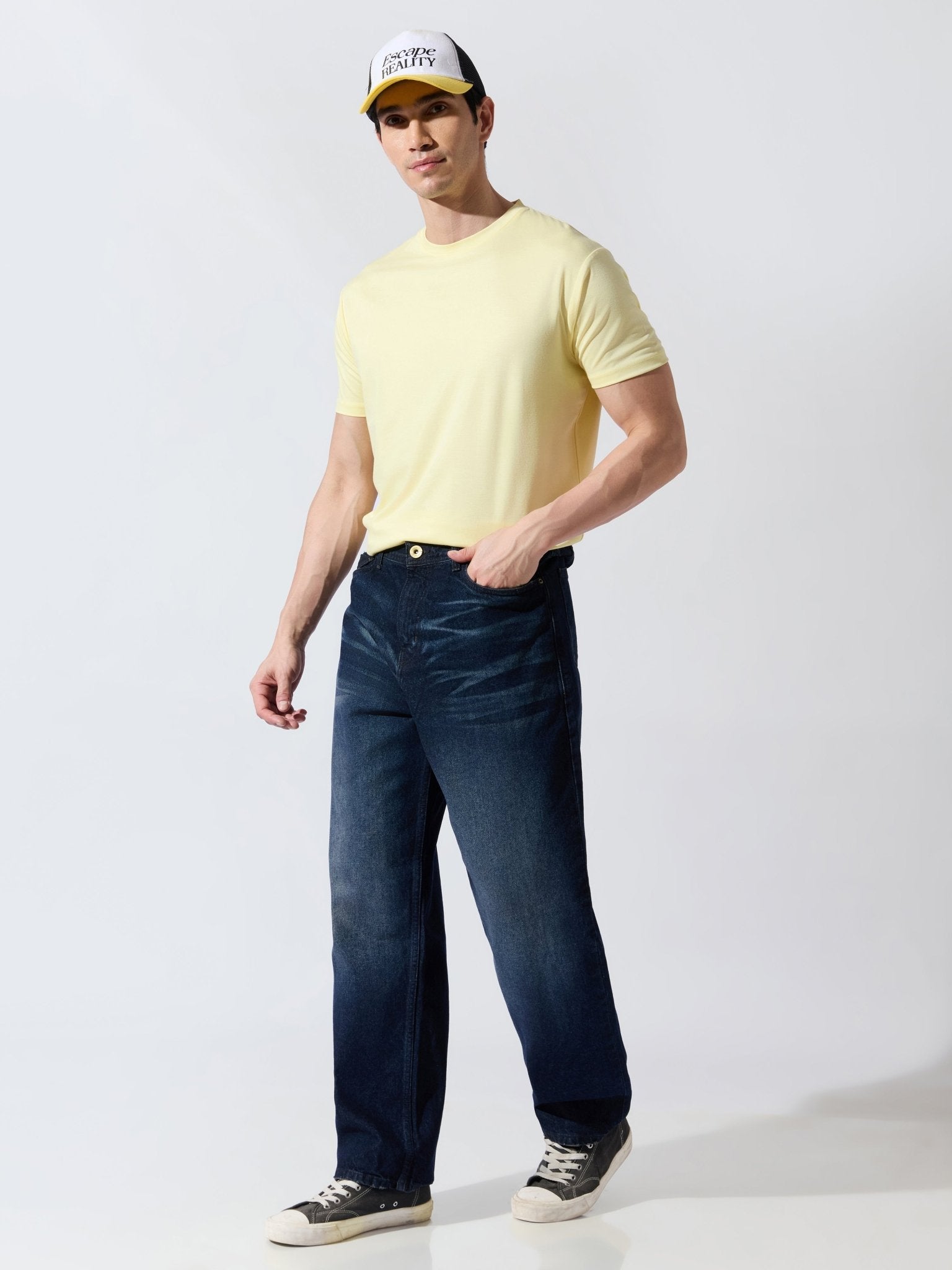 Holy - Relaxed Fit Jeans - Dark Blue - Espanshe