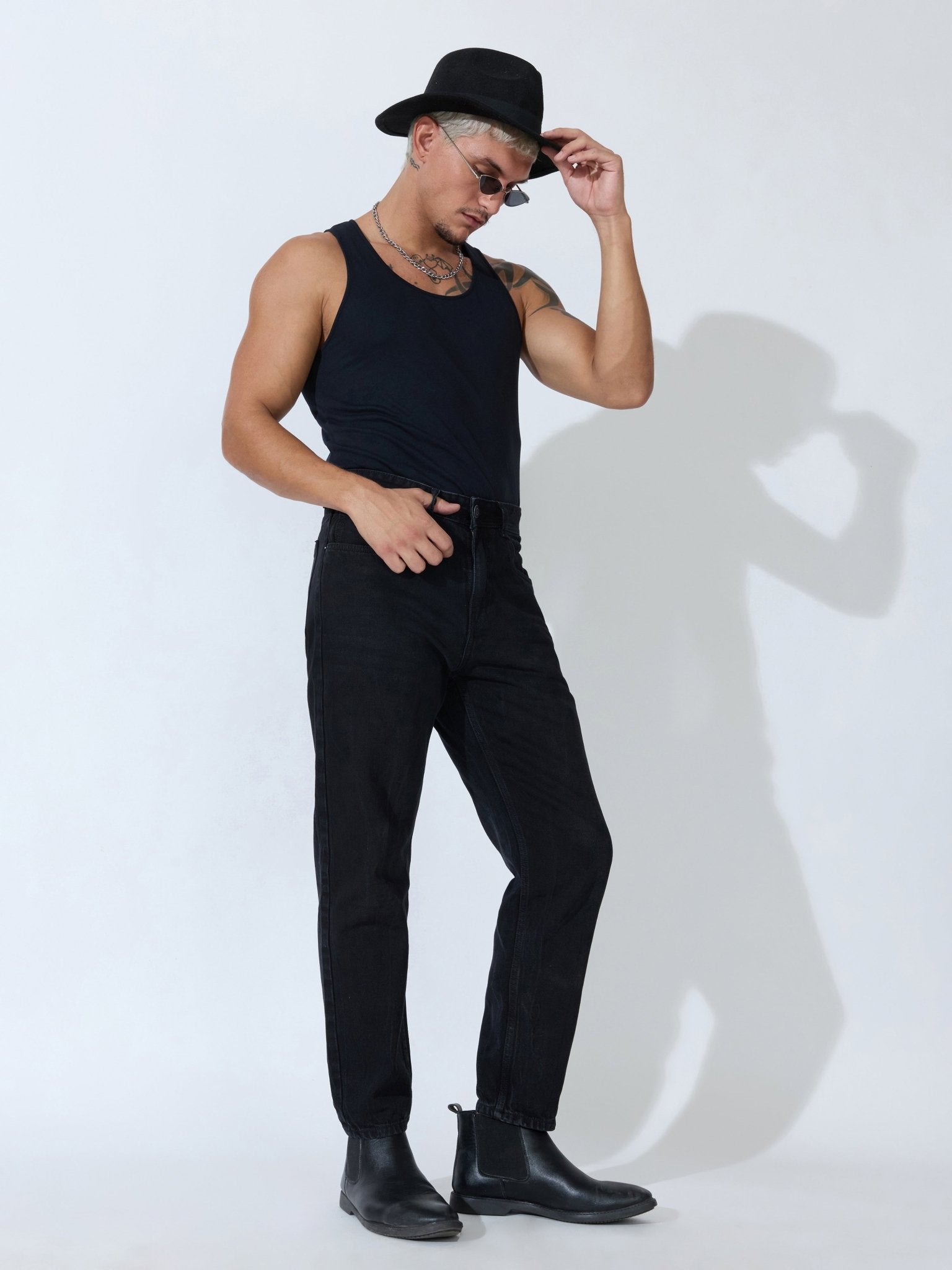 Jade - Crop Fit Jeans - Black - Espanshe