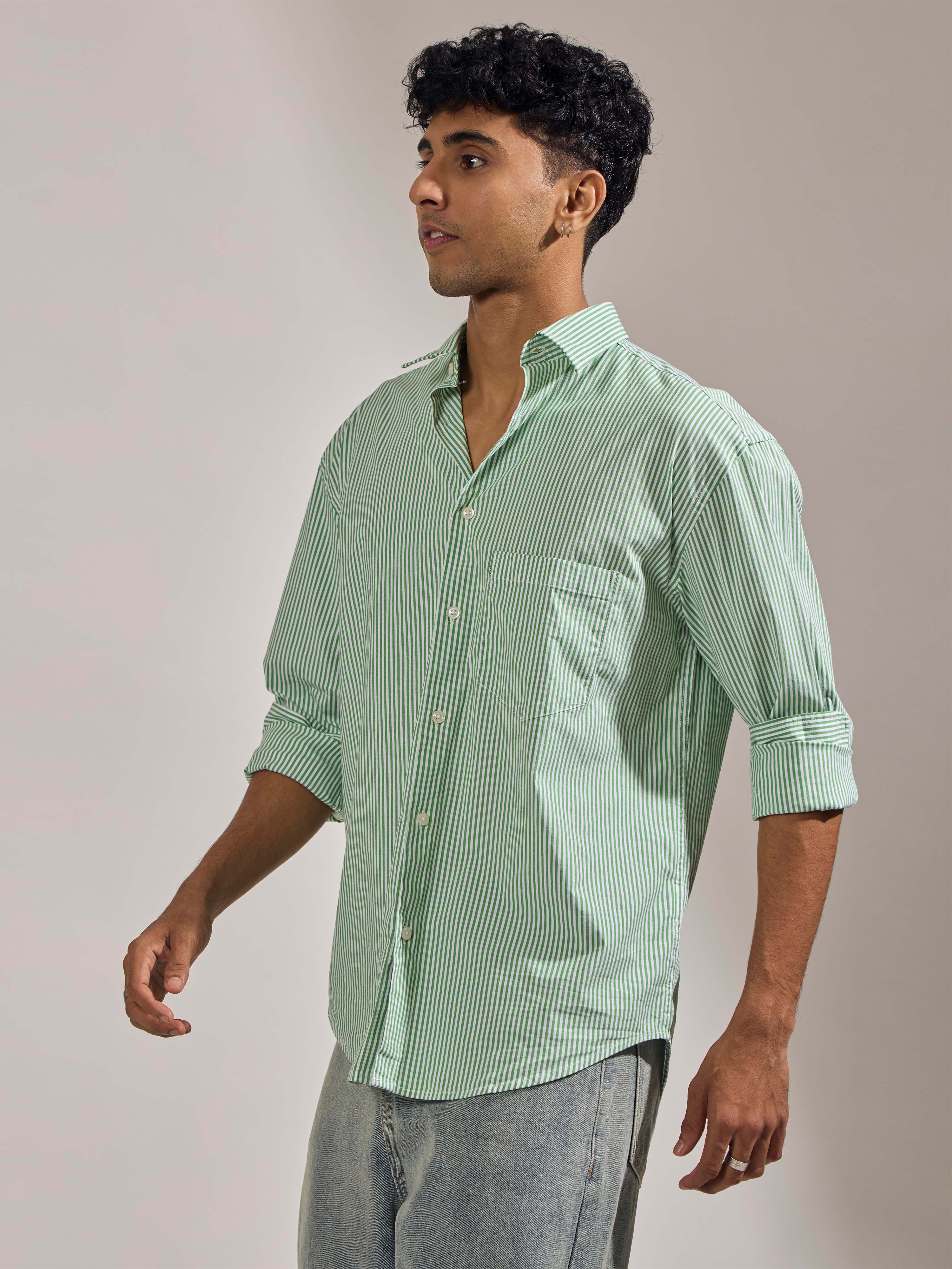 oversized stripped shirt with full sleeve and chest pocket made from 100% cotton.
pure cotton shirts for men
oversized shirts for men