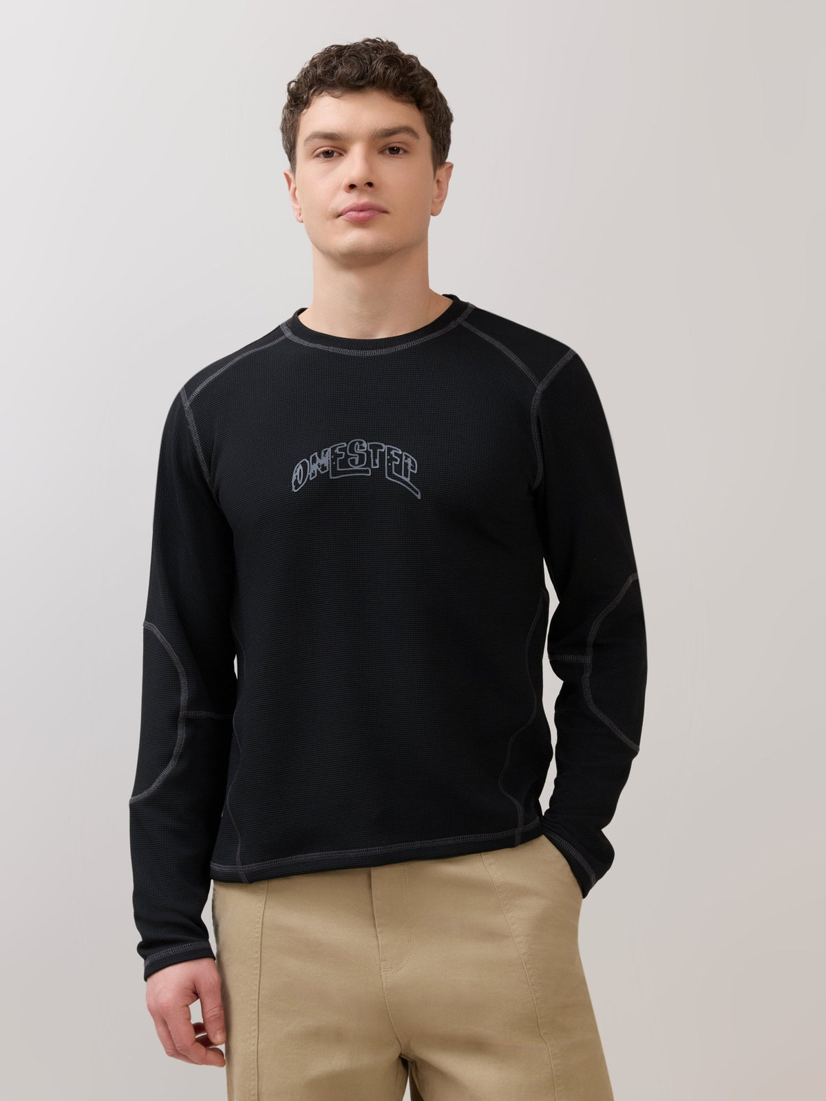 Kinoia - Onstep Printed Contrast-Stitch Relaxed Sweatshirt - Black - Espanshe