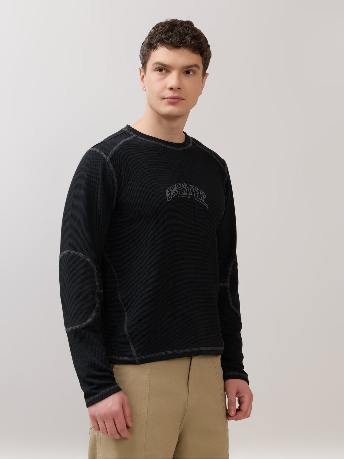 Kinoia - Onstep Printed Contrast-Stitch Relaxed Sweatshirt - Black - Espanshe