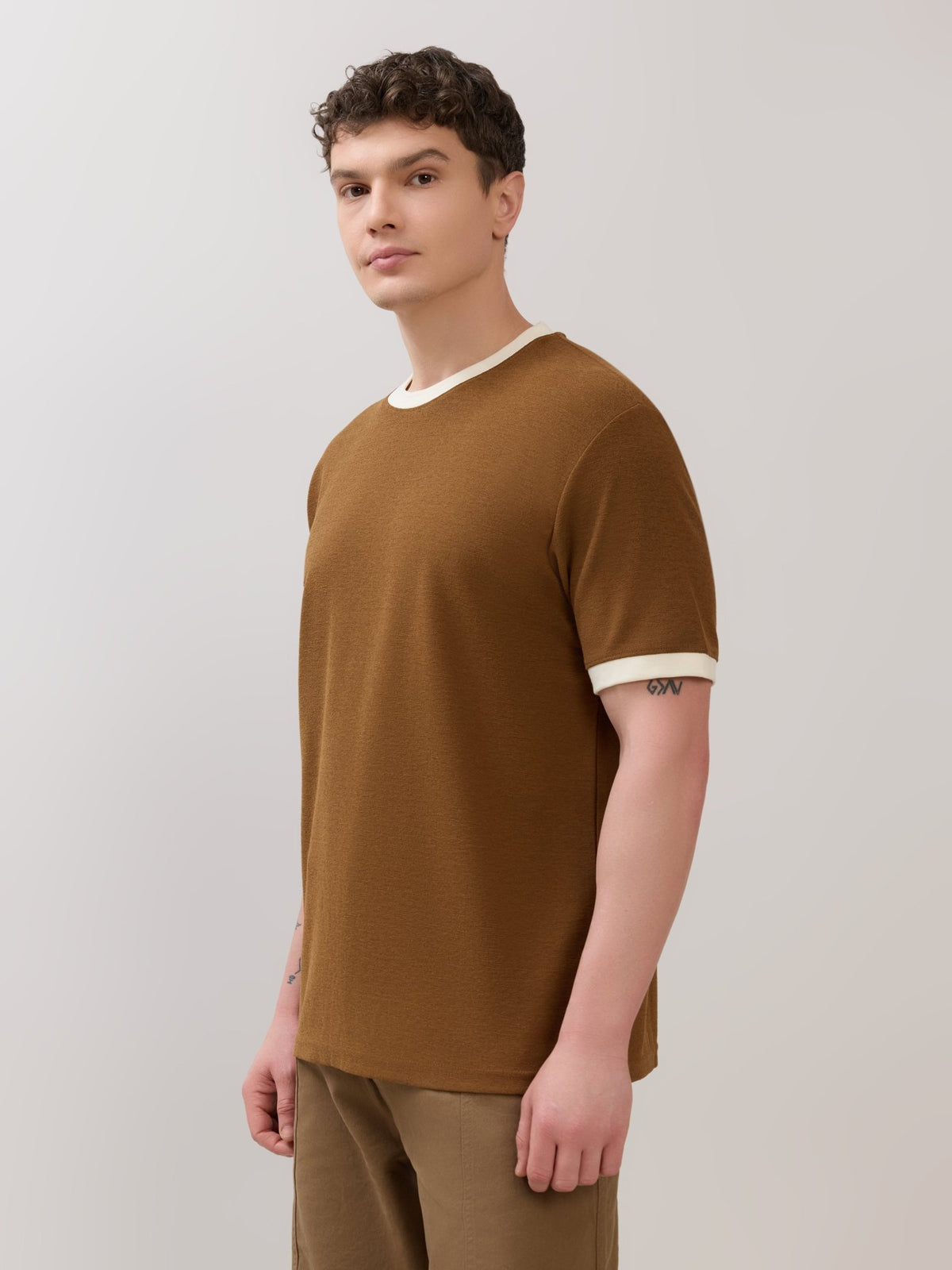 Karoon - Slim Fit Round-Neck T-Shirt - Brown - Espanshe