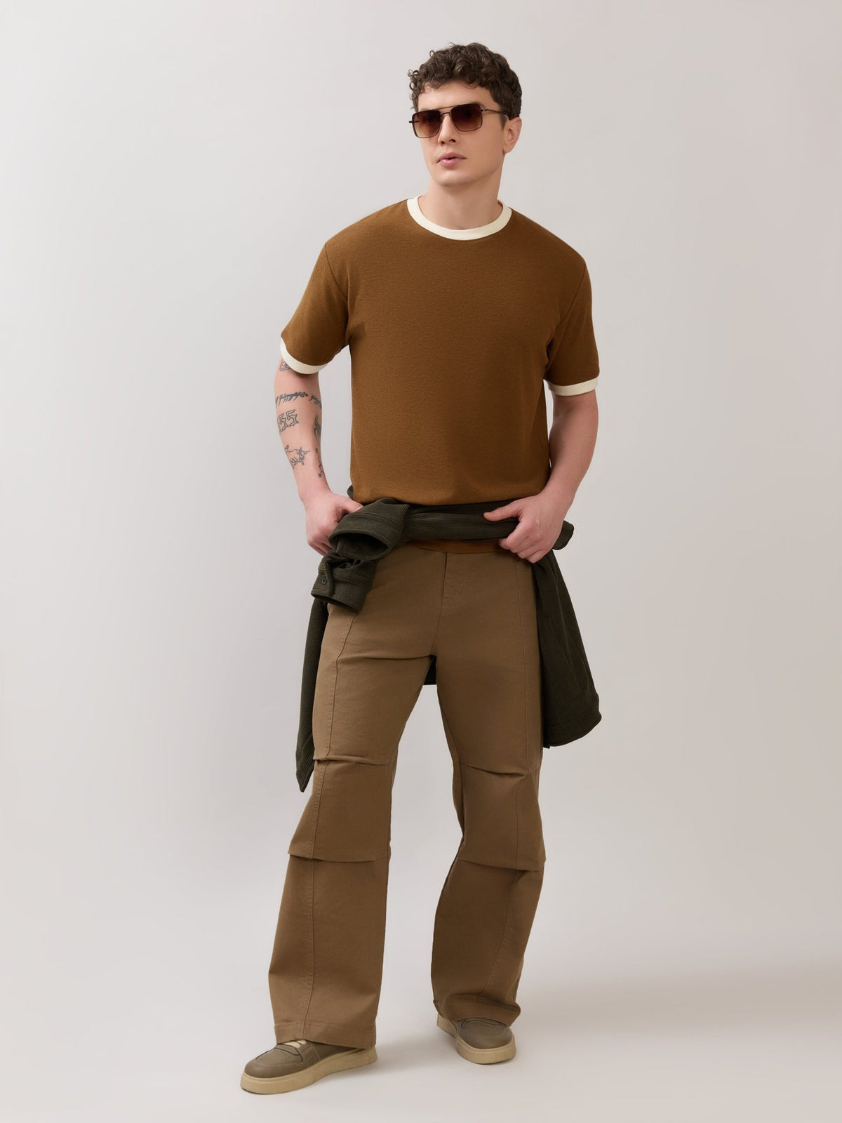 Karoon - Slim Fit Round-Neck T-Shirt - Brown - Espanshe