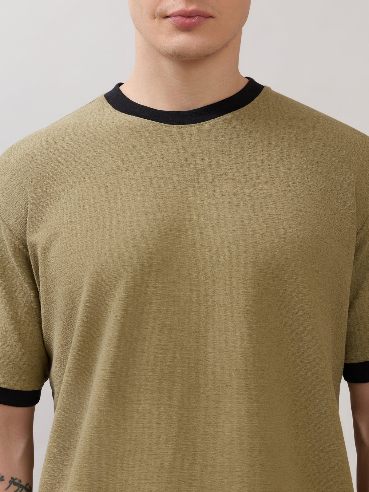 Karoon - Slim Fit Round-Neck T-Shirt - Olive - Espanshe