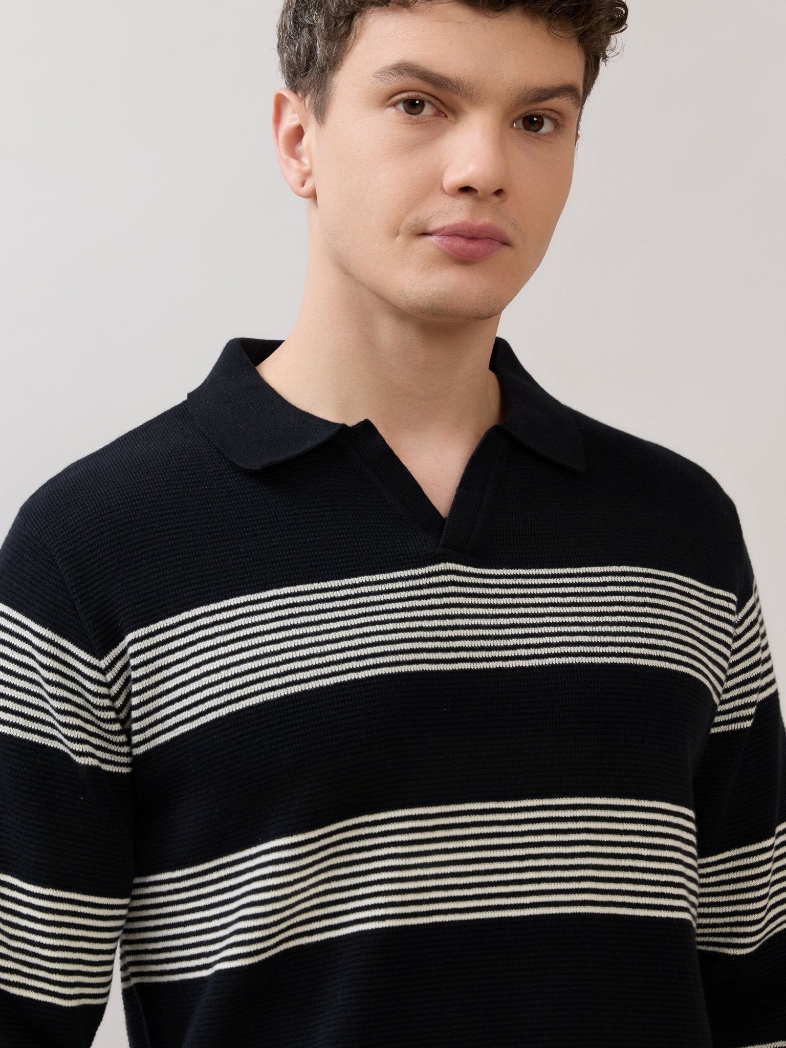 Sepia - Regular Striped Full Sleeve Polo T-Shirt - Black - Espanshe