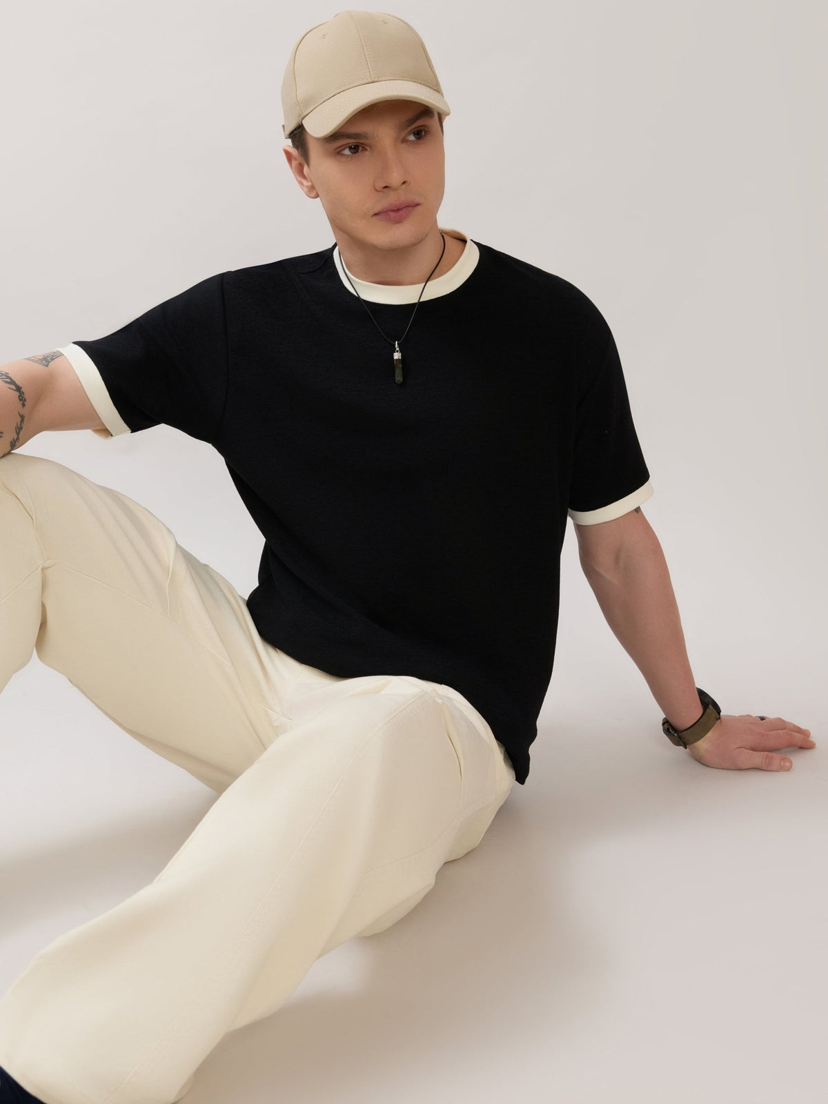 Karoon - Slim Fit Round-Neck T-Shirt - Black - Espanshe