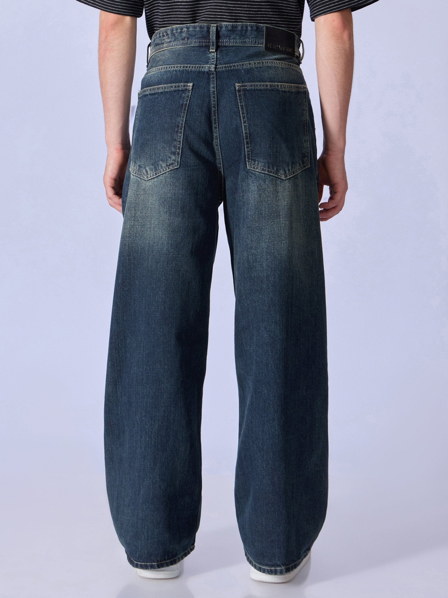 Quro - Baggy Pleated Jeans - Dark Blue - Espanshe