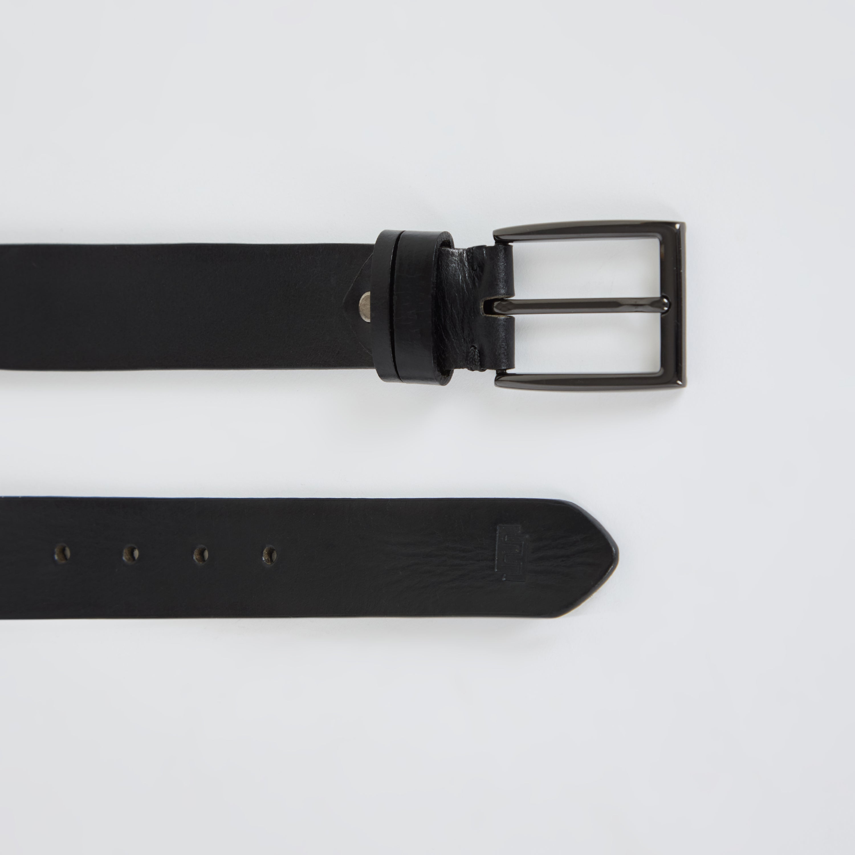  textured belt made from geniune leather
leather belt for men
textured belt for men