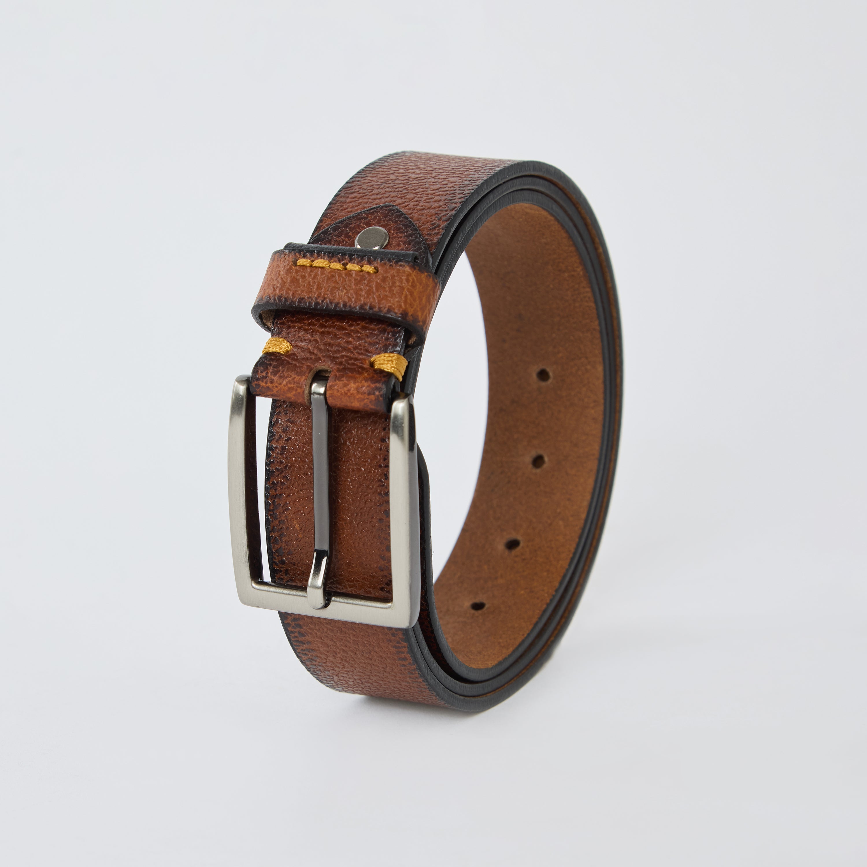  textured belt made from geniune leather
leather belt for men
textured belt for men