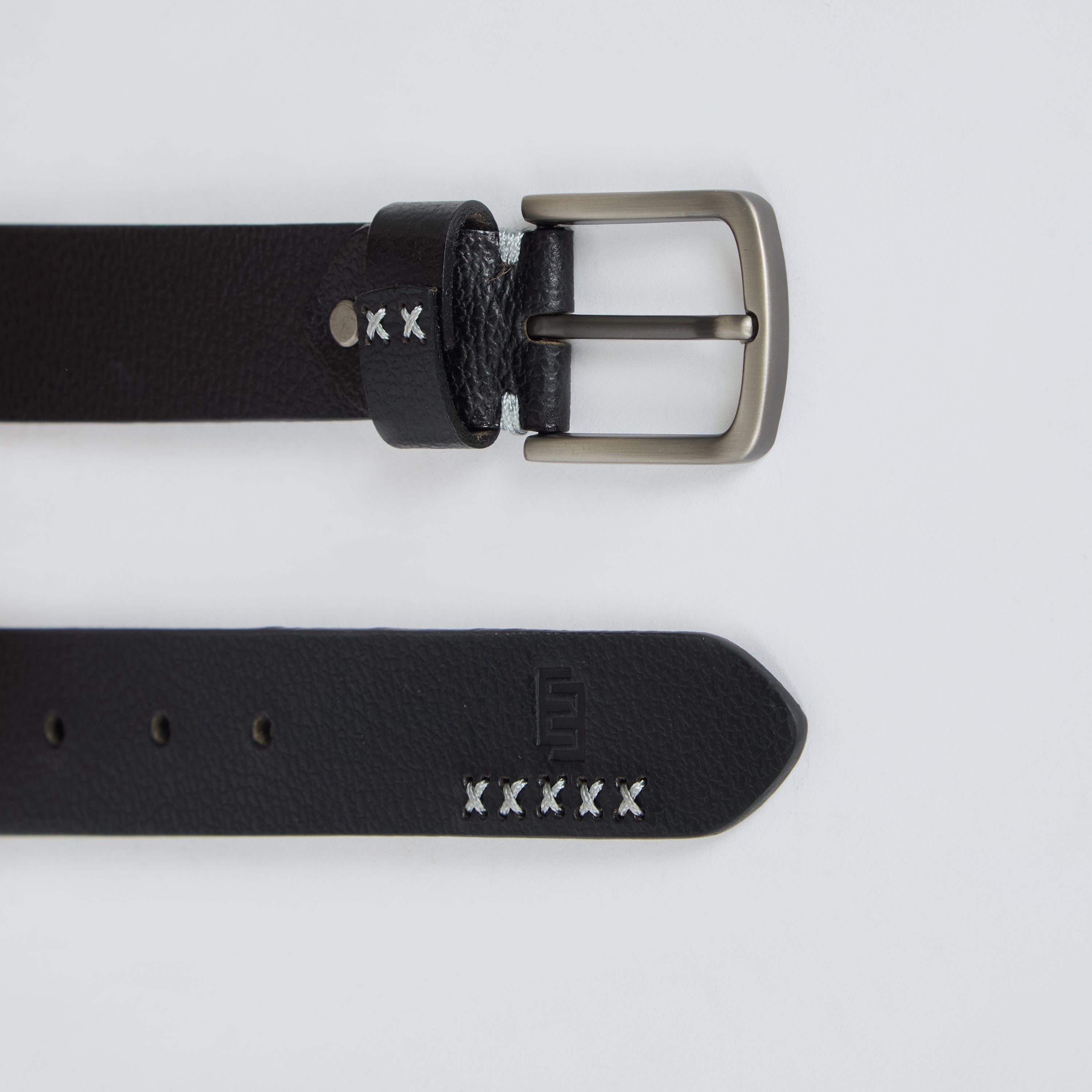 textured  belt made from geniune leather
leather belt for men
textured belt for men
