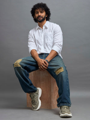 men's white full sleeve solid shirt with premium quality cotton
Men's outfit for every occassion