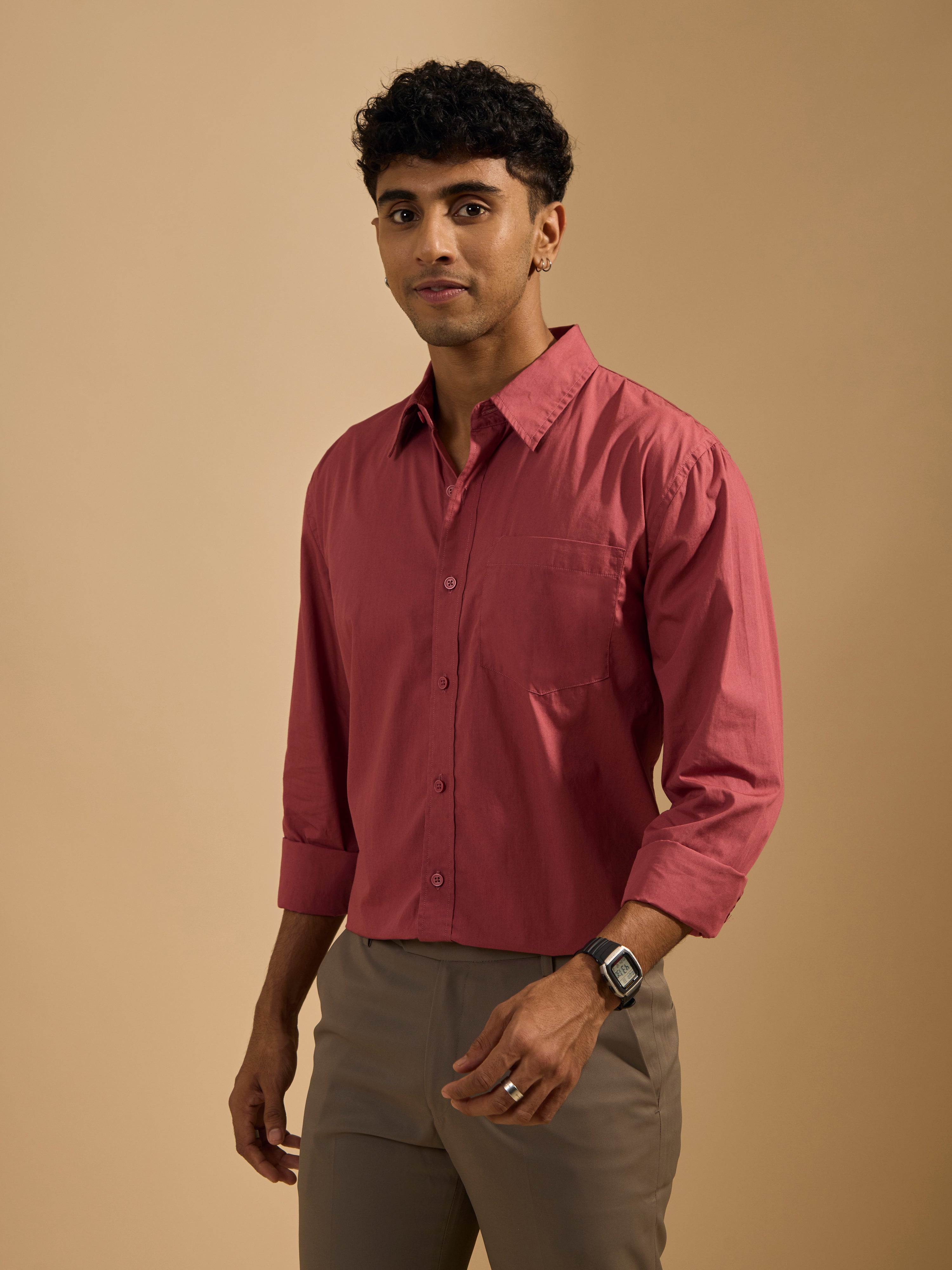 men's red full sleeve solid shirt with premium quality cotton
MENS outfit for every occassion